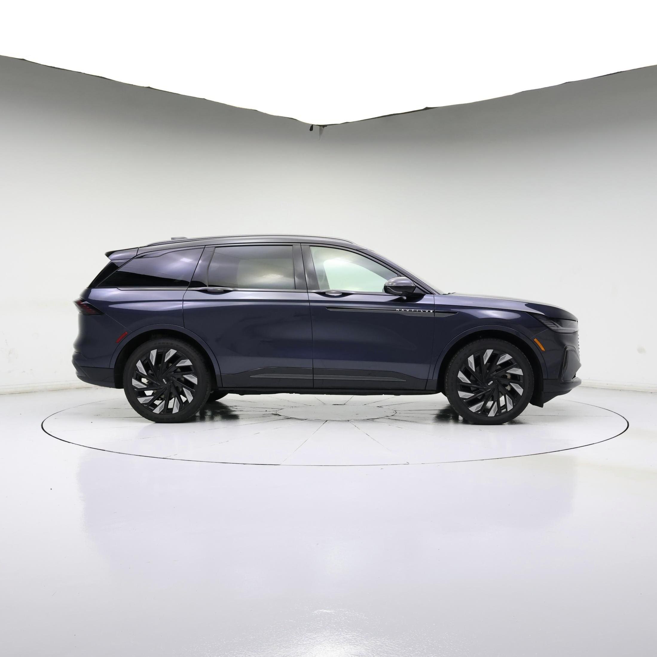 Thumbnail: 2024 Lincoln Nautilus - 7