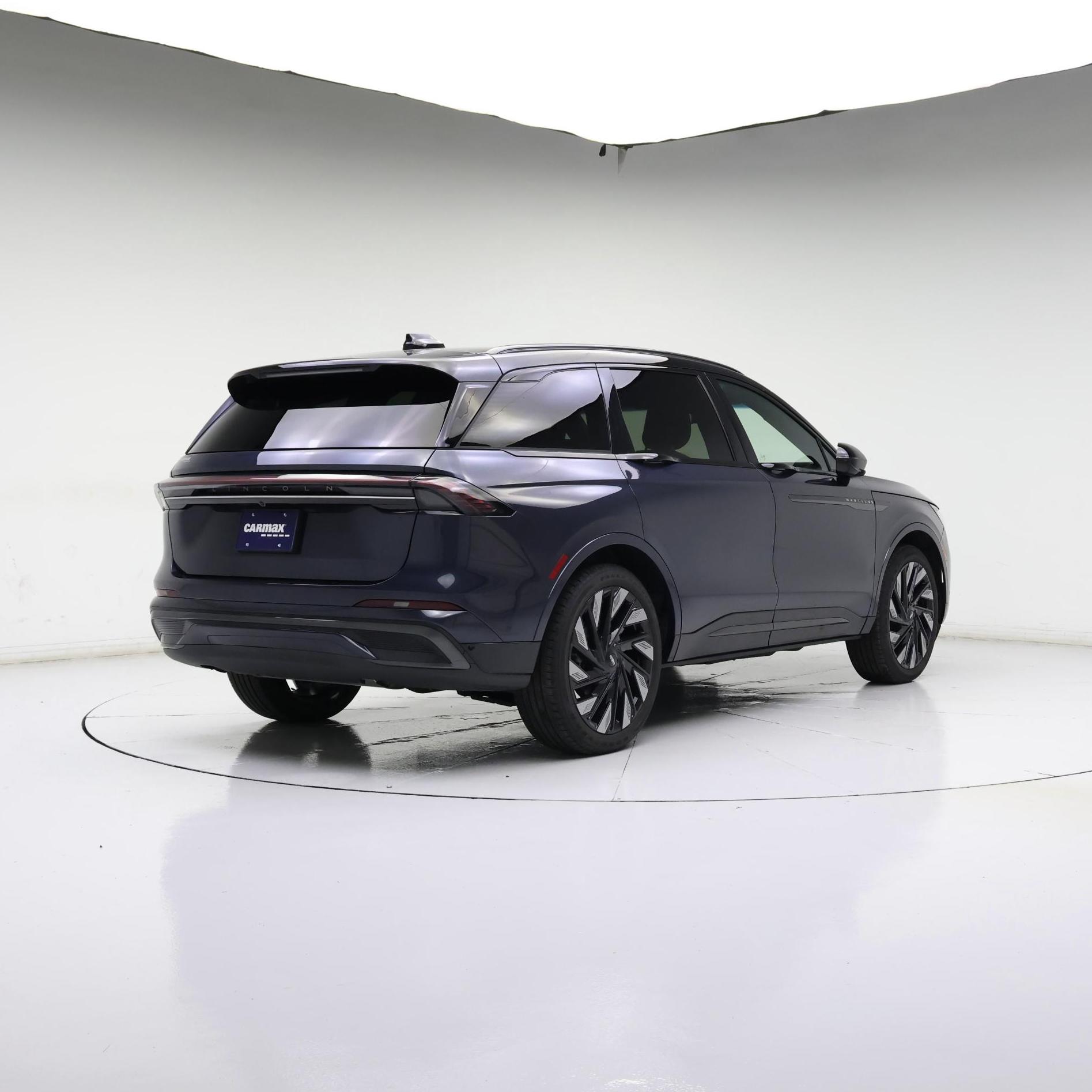 Thumbnail: 2024 Lincoln Nautilus - 8