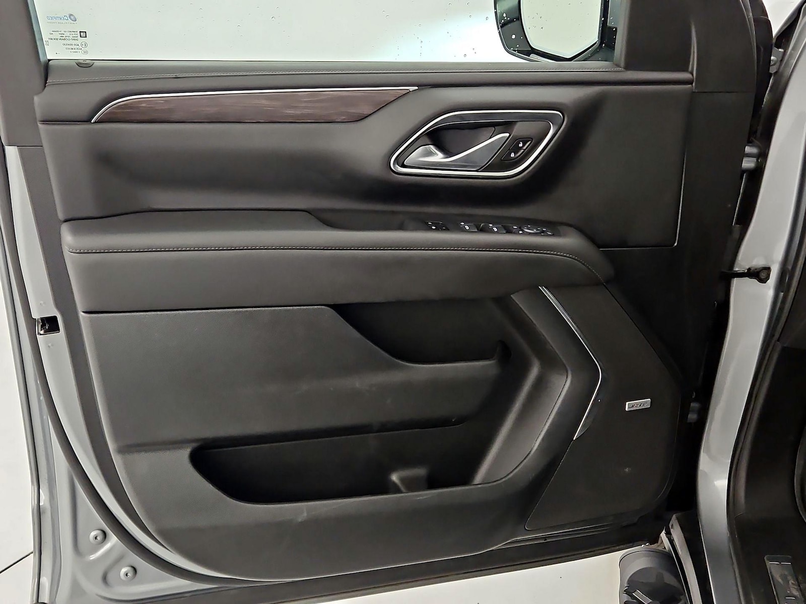 2024 Chevrolet Suburban Z71 - Photo 13