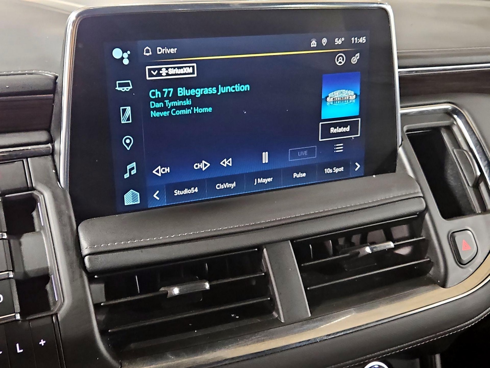 2024 Chevrolet Suburban Z71 - Photo 16