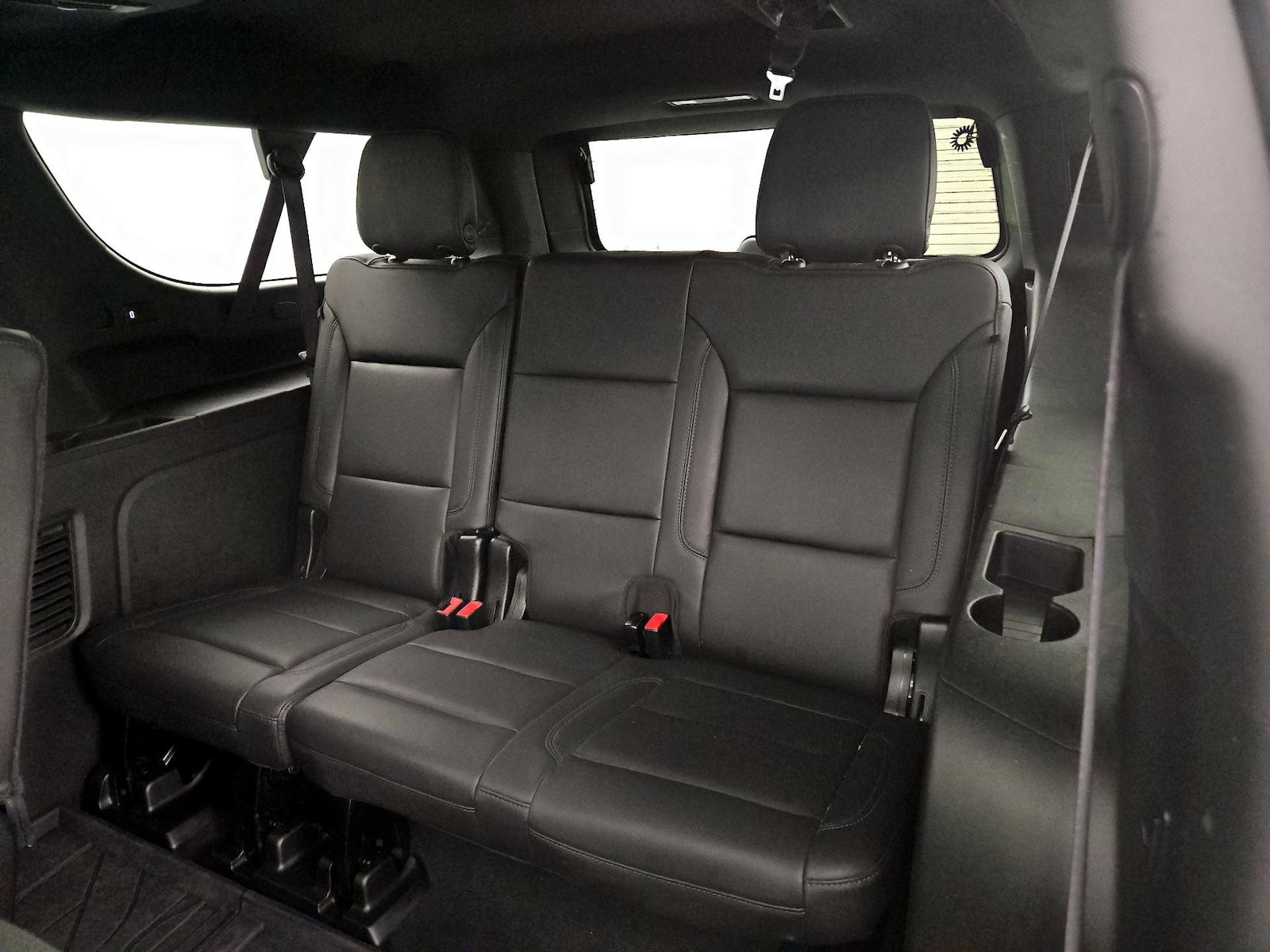 2024 Chevrolet Suburban Z71 - Photo 22