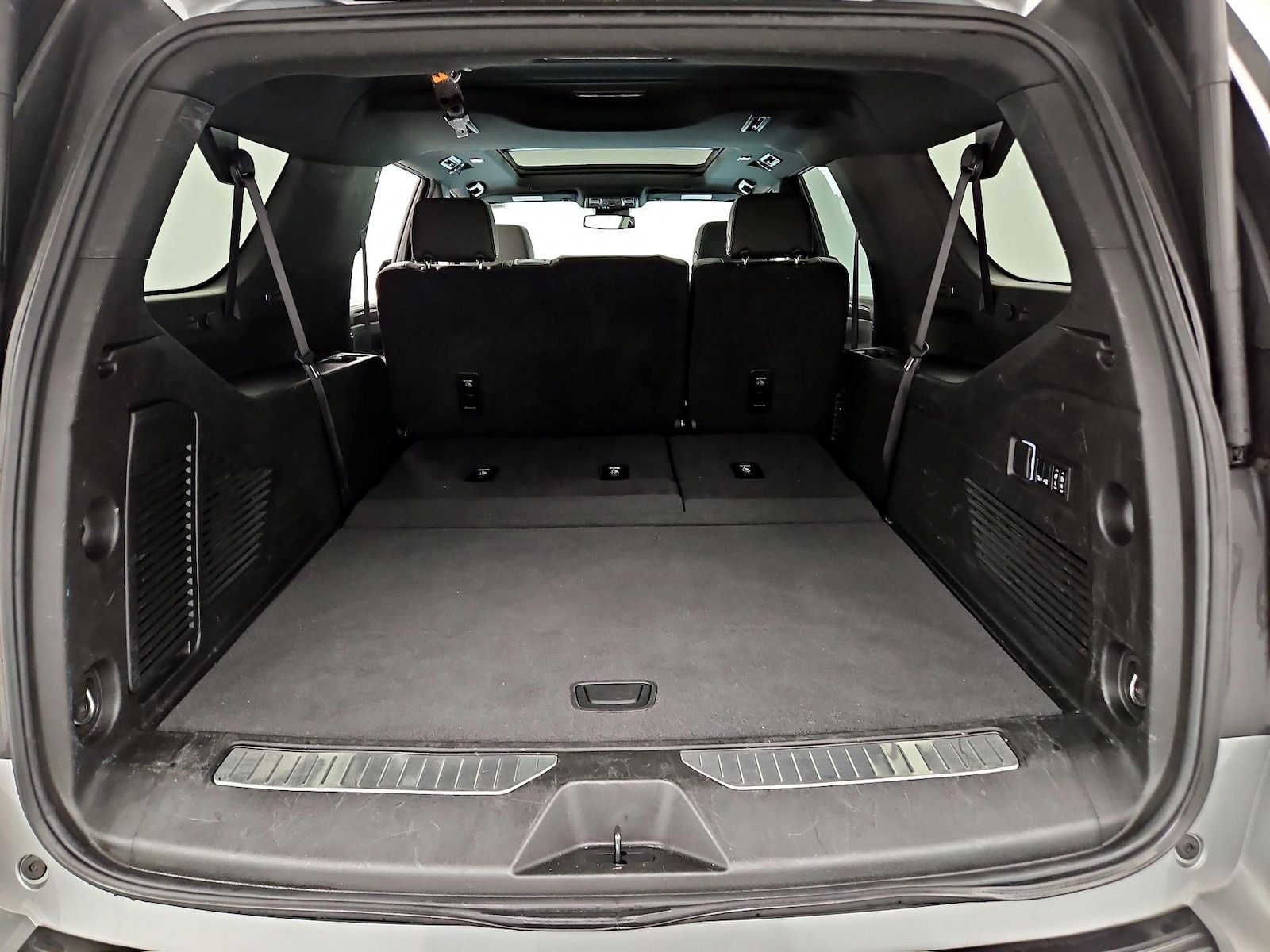 2024 Chevrolet Suburban Z71 - Photo 24