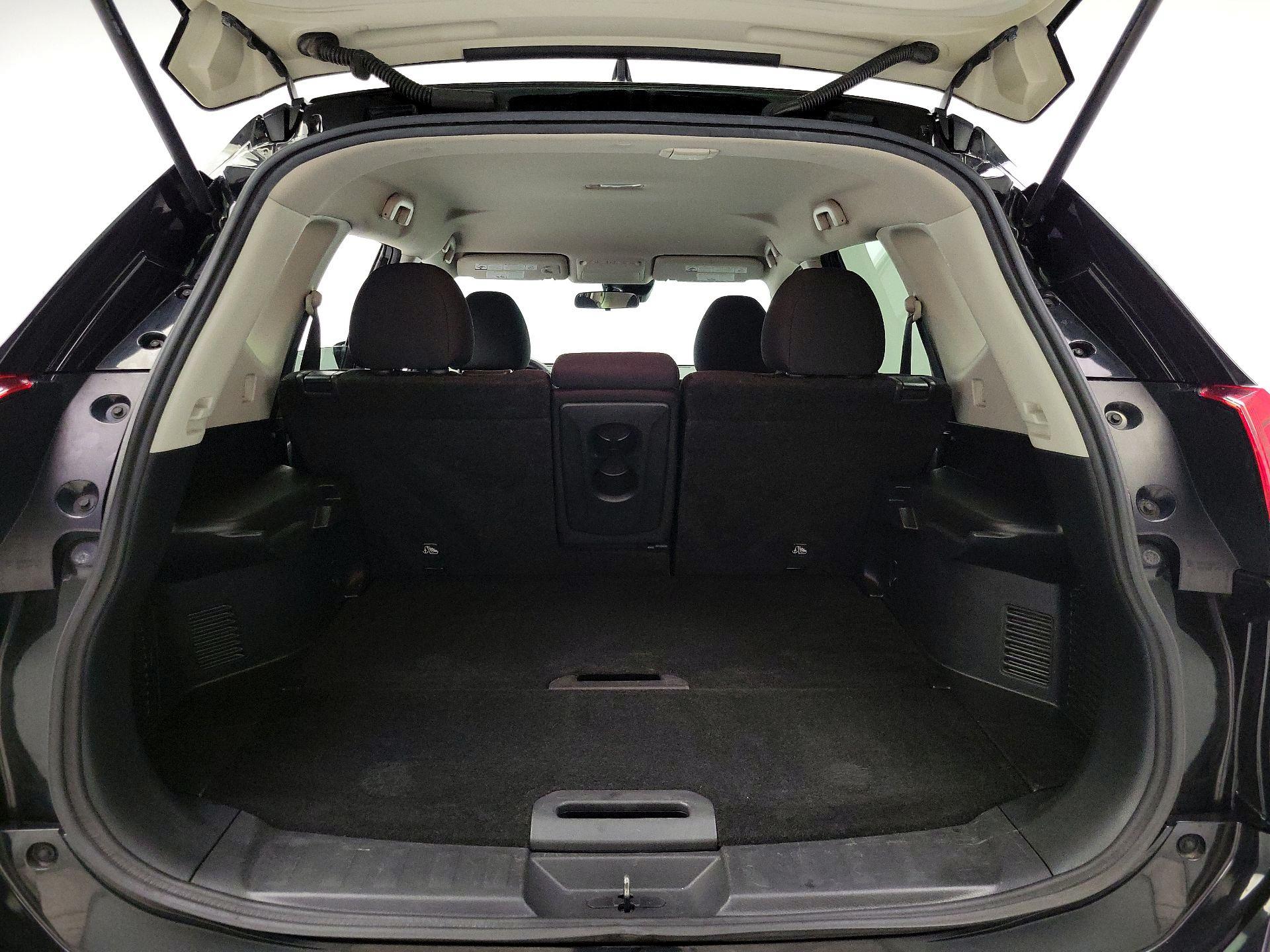 Thumbnail: 2019 Nissan Rogue - 20