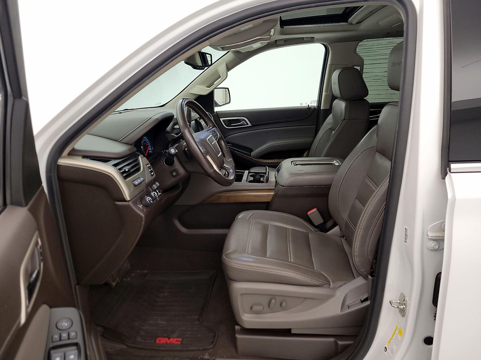 Thumbnail: 2020 GMC Yukon XL - 11