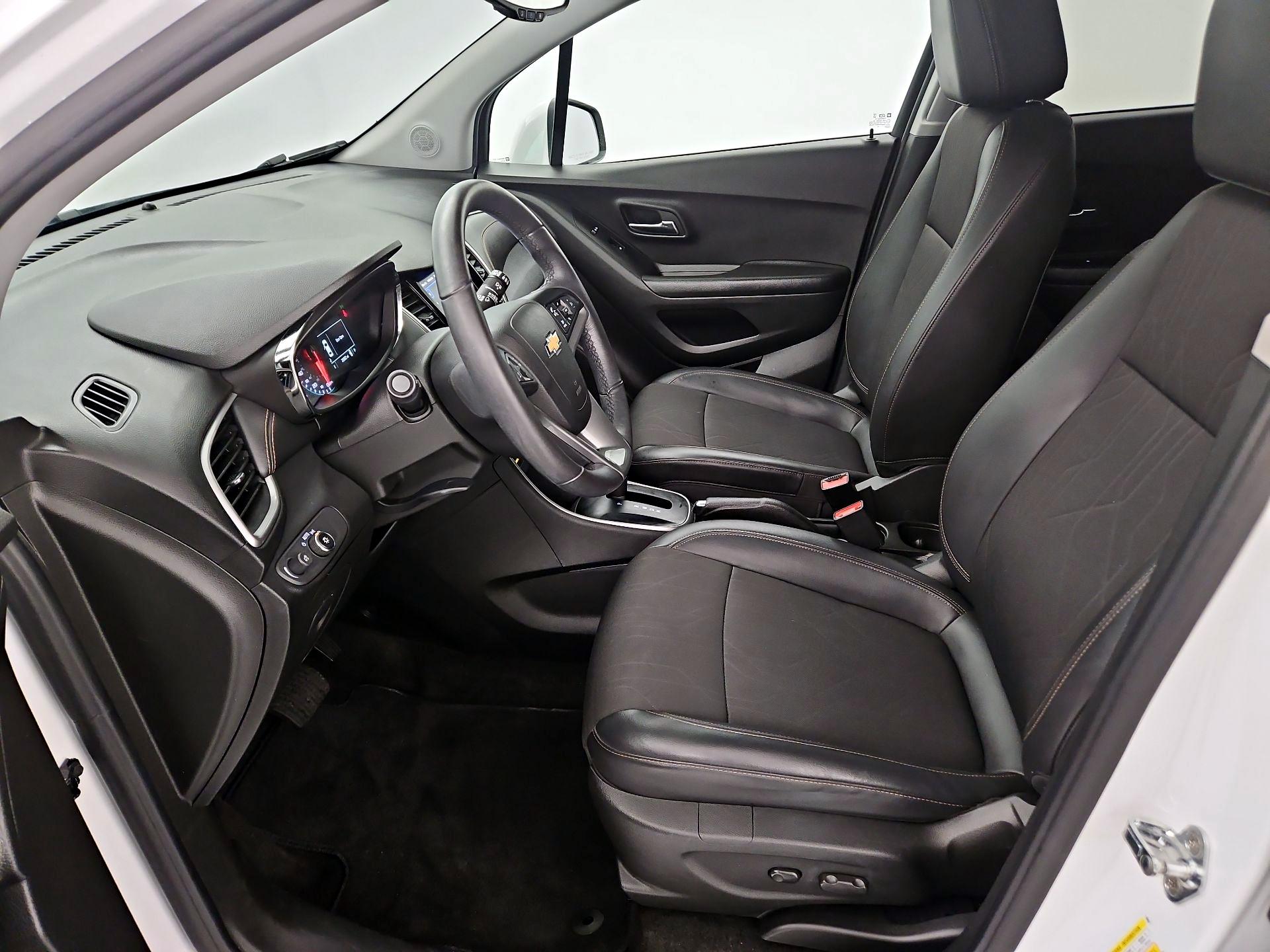 Thumbnail: 2022 Chevrolet Trax - 11