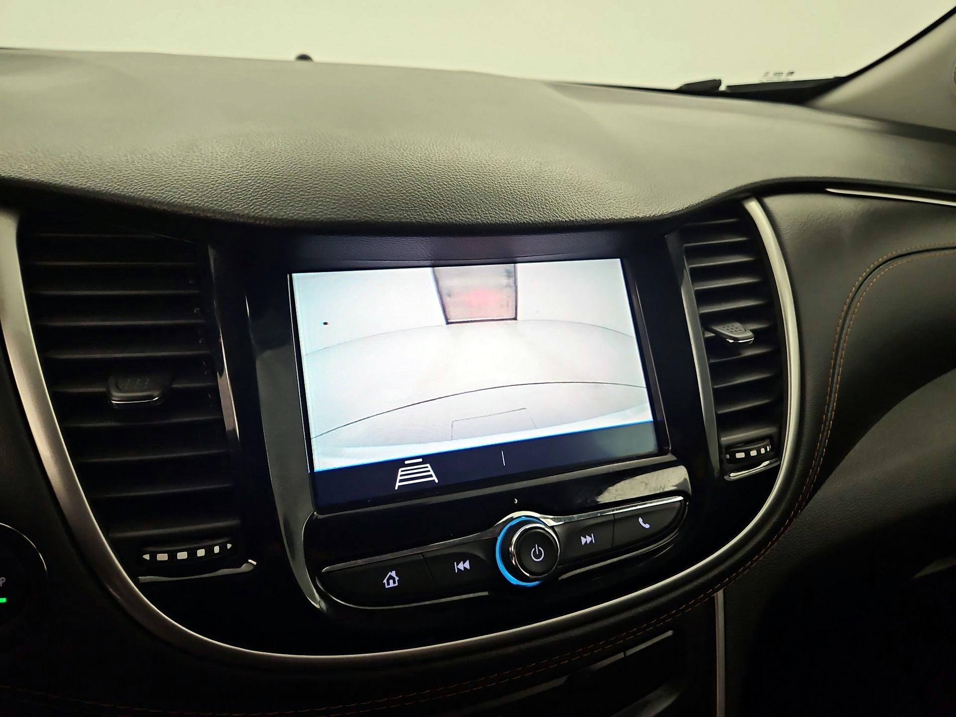 Thumbnail: 2022 Chevrolet Trax - 14