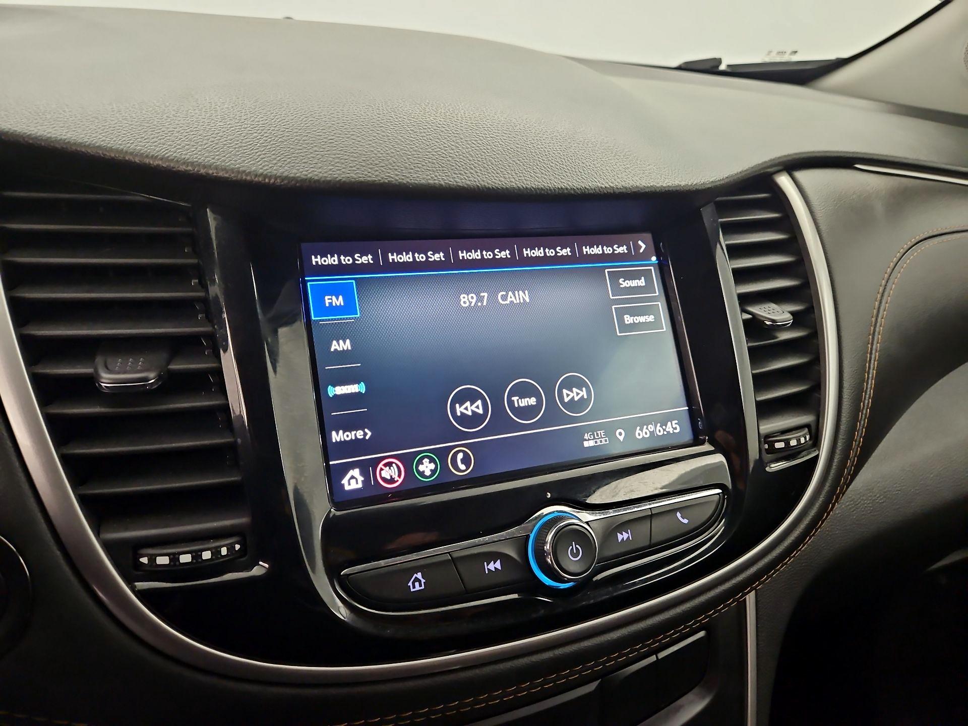 Thumbnail: 2022 Chevrolet Trax - 15