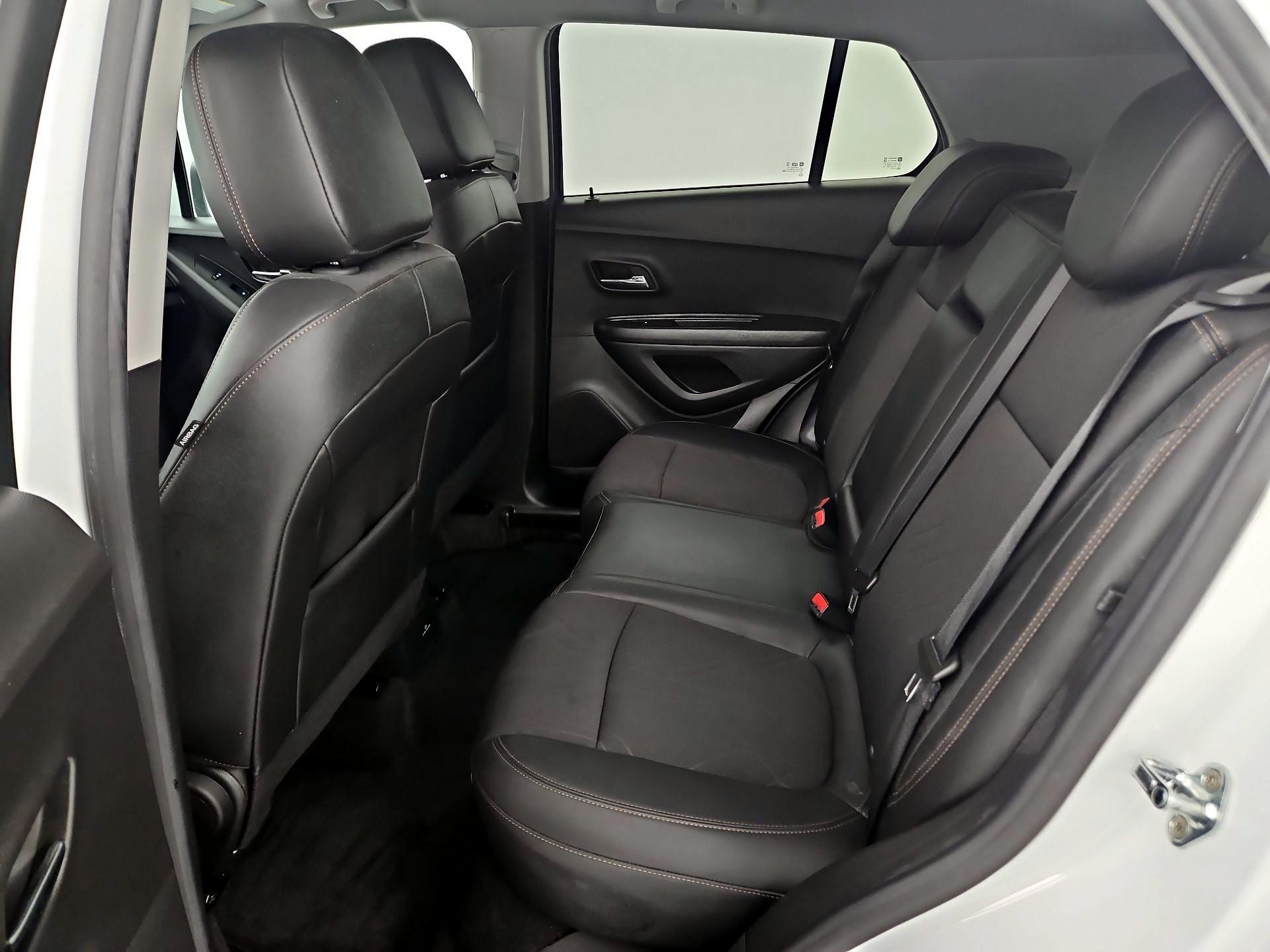 Thumbnail: 2022 Chevrolet Trax - 19