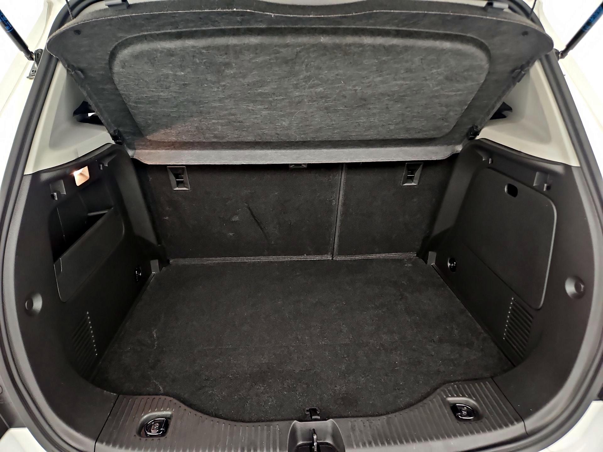 Thumbnail: 2022 Chevrolet Trax - 20