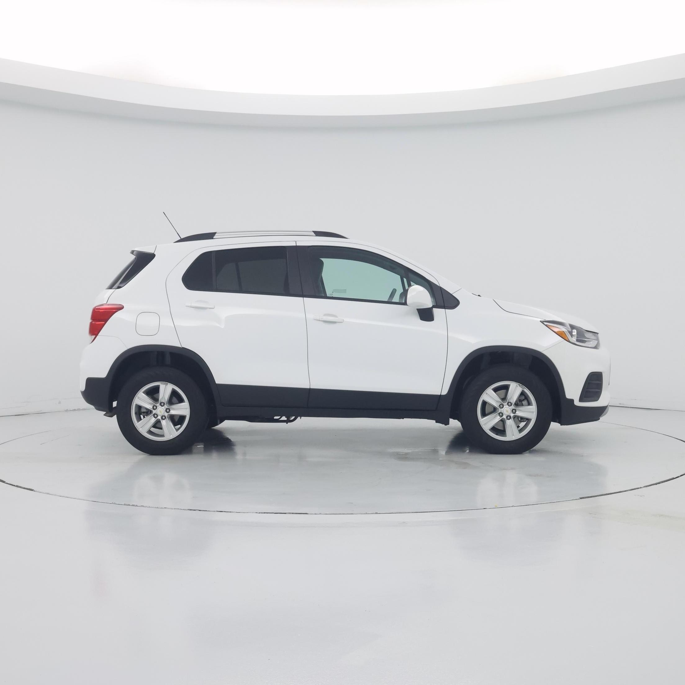 Thumbnail: 2022 Chevrolet Trax - 7