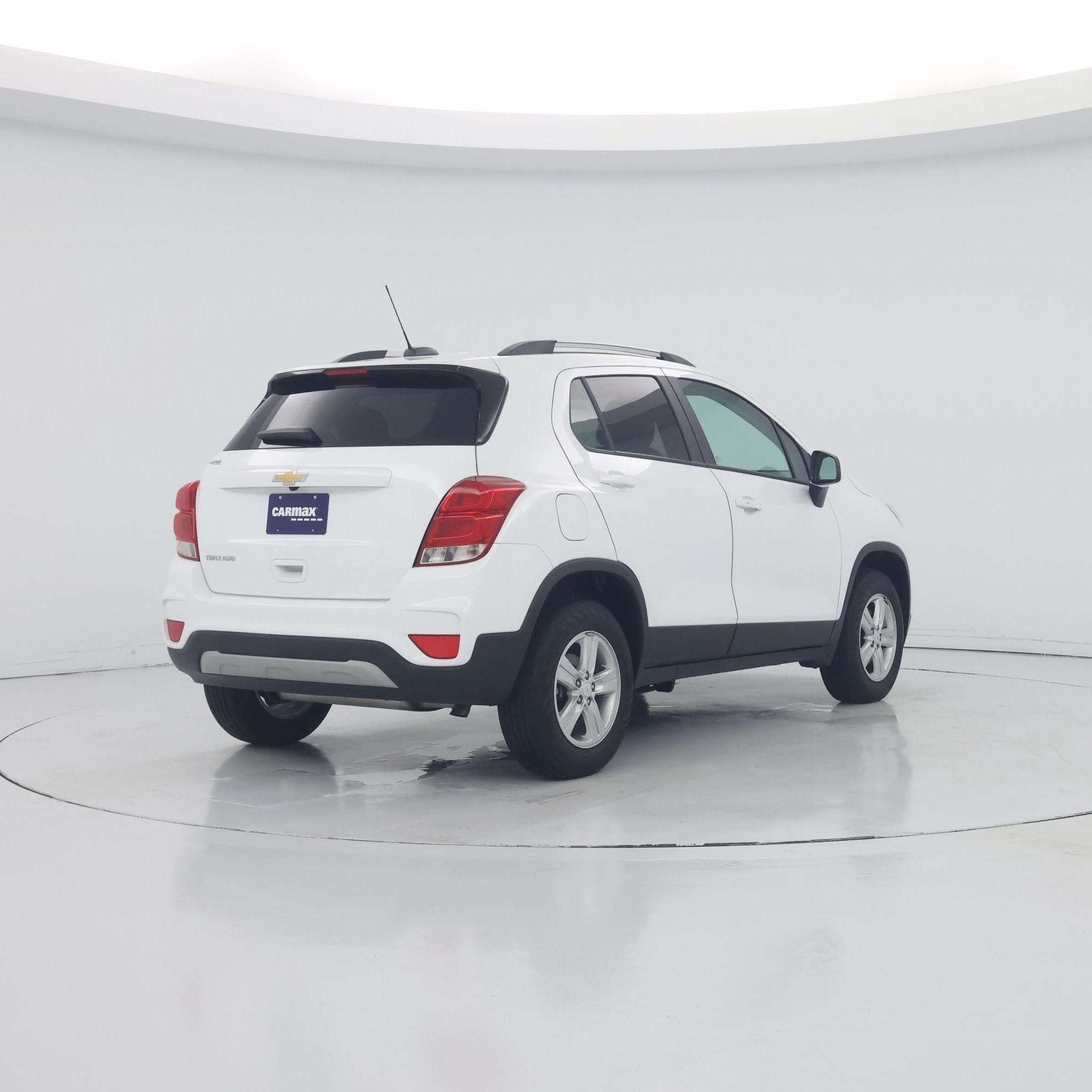 Thumbnail: 2022 Chevrolet Trax - 8