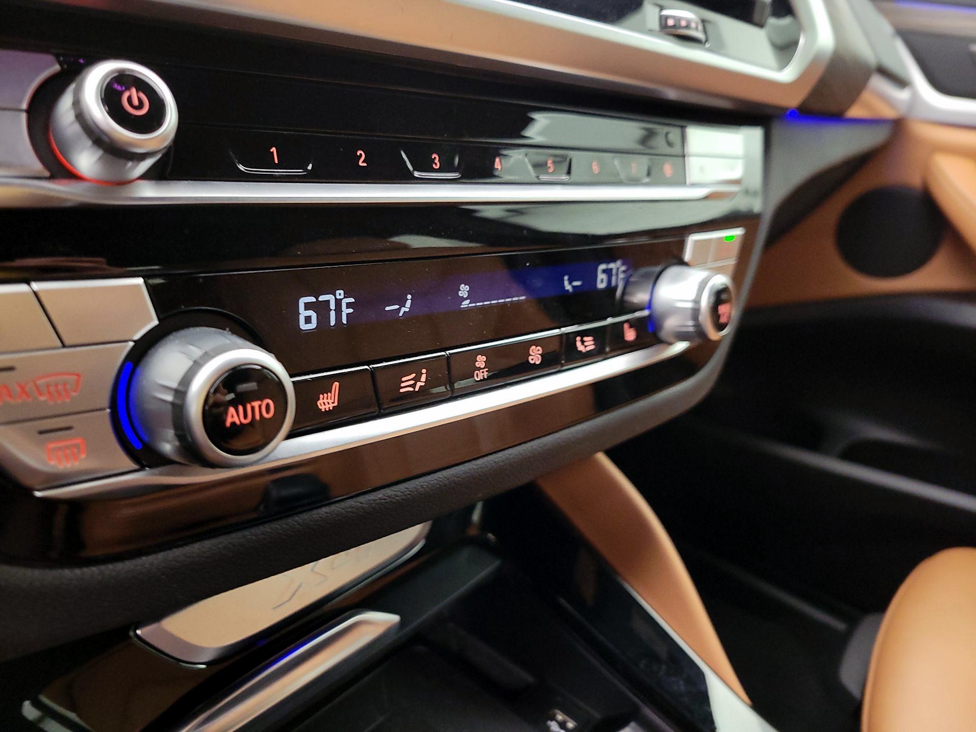 Thumbnail: 2021 BMW X4 - 17