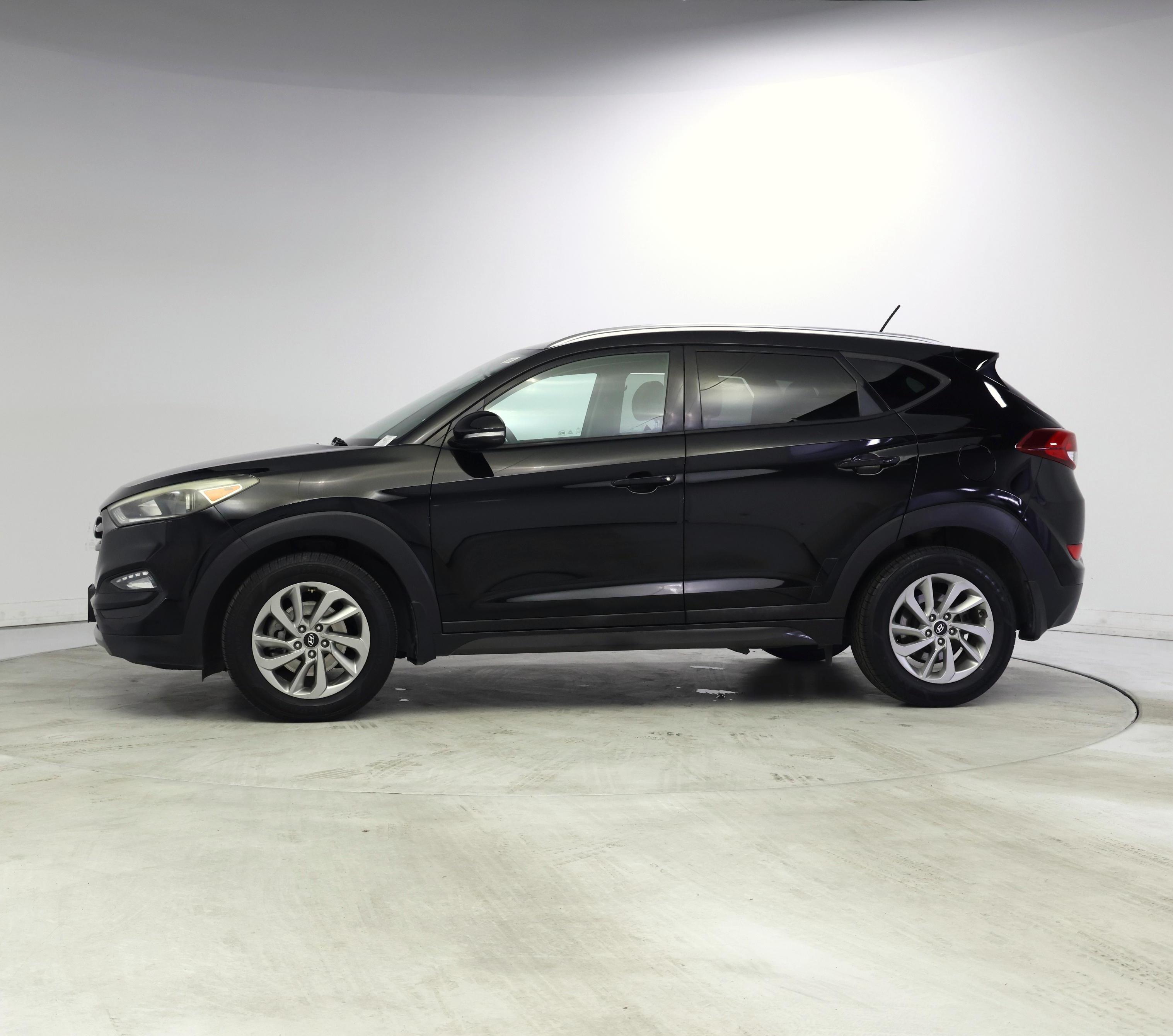 Thumbnail: 2016 Hyundai Tucson - 3