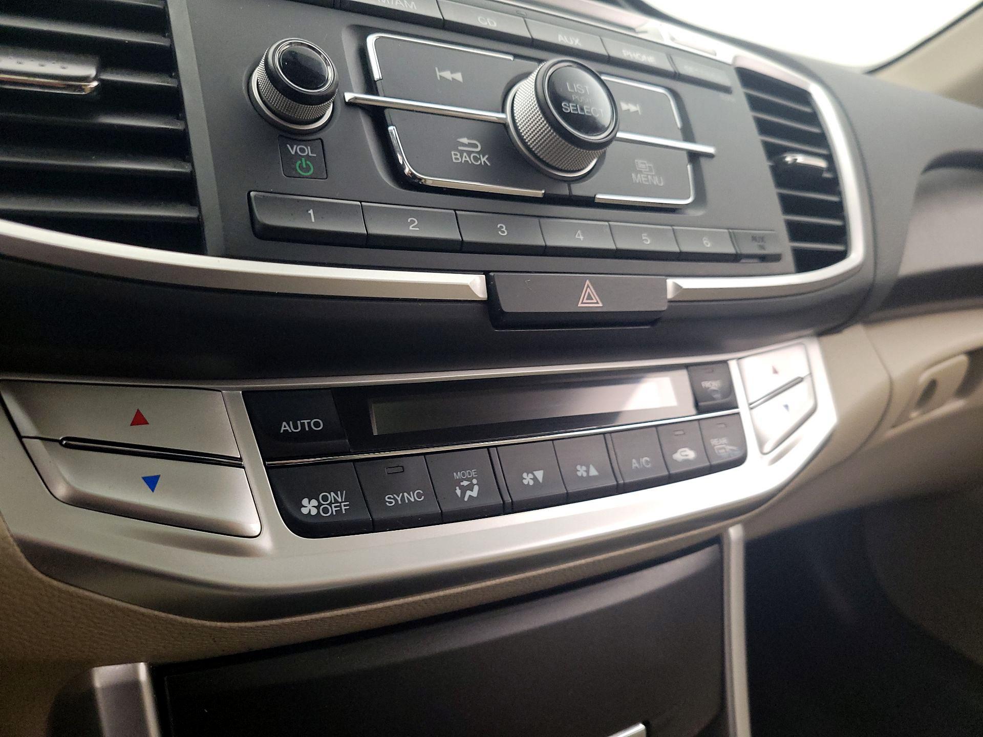 Thumbnail: 2014 Honda Accord - 16