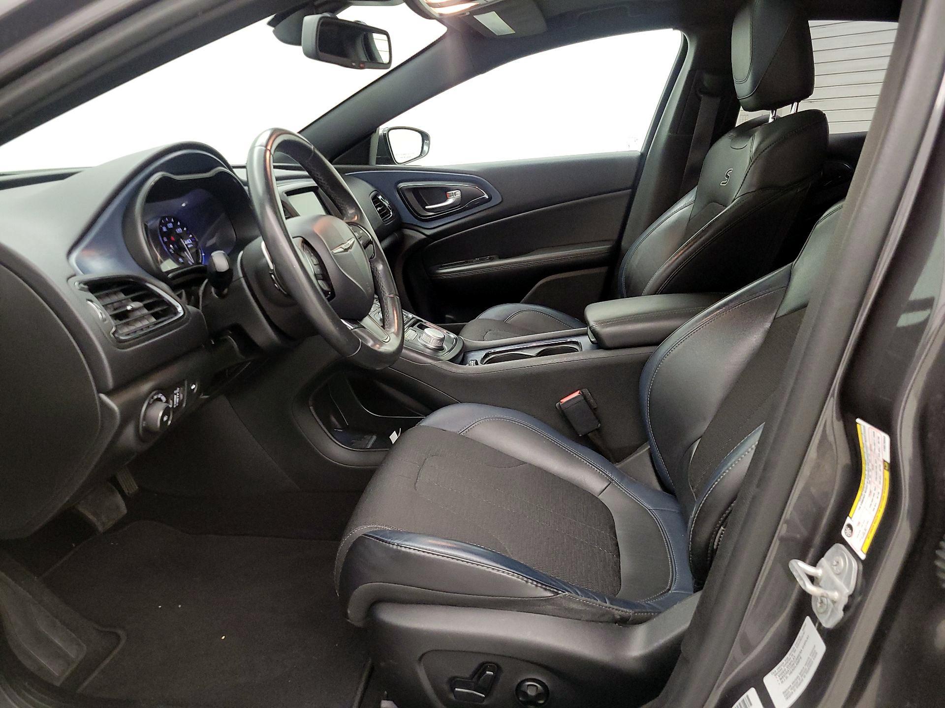 Thumbnail: 2015 Chrysler 200 - 11