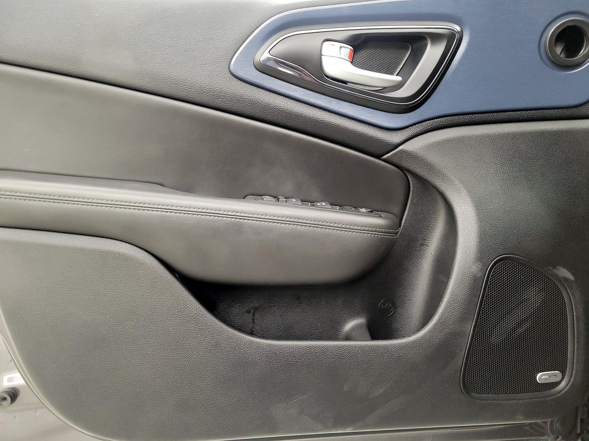 Thumbnail: 2015 Chrysler 200 - 12