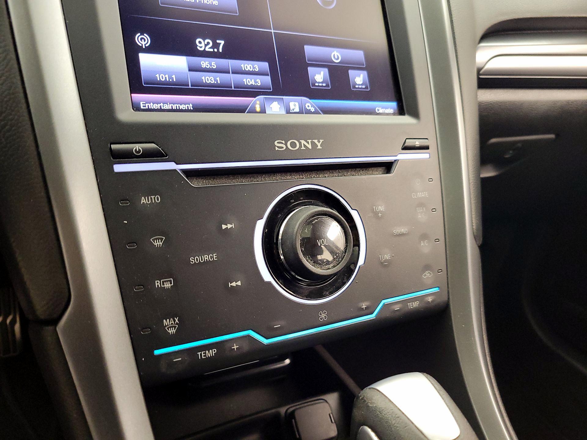 Thumbnail: 2014 Ford Fusion - 16