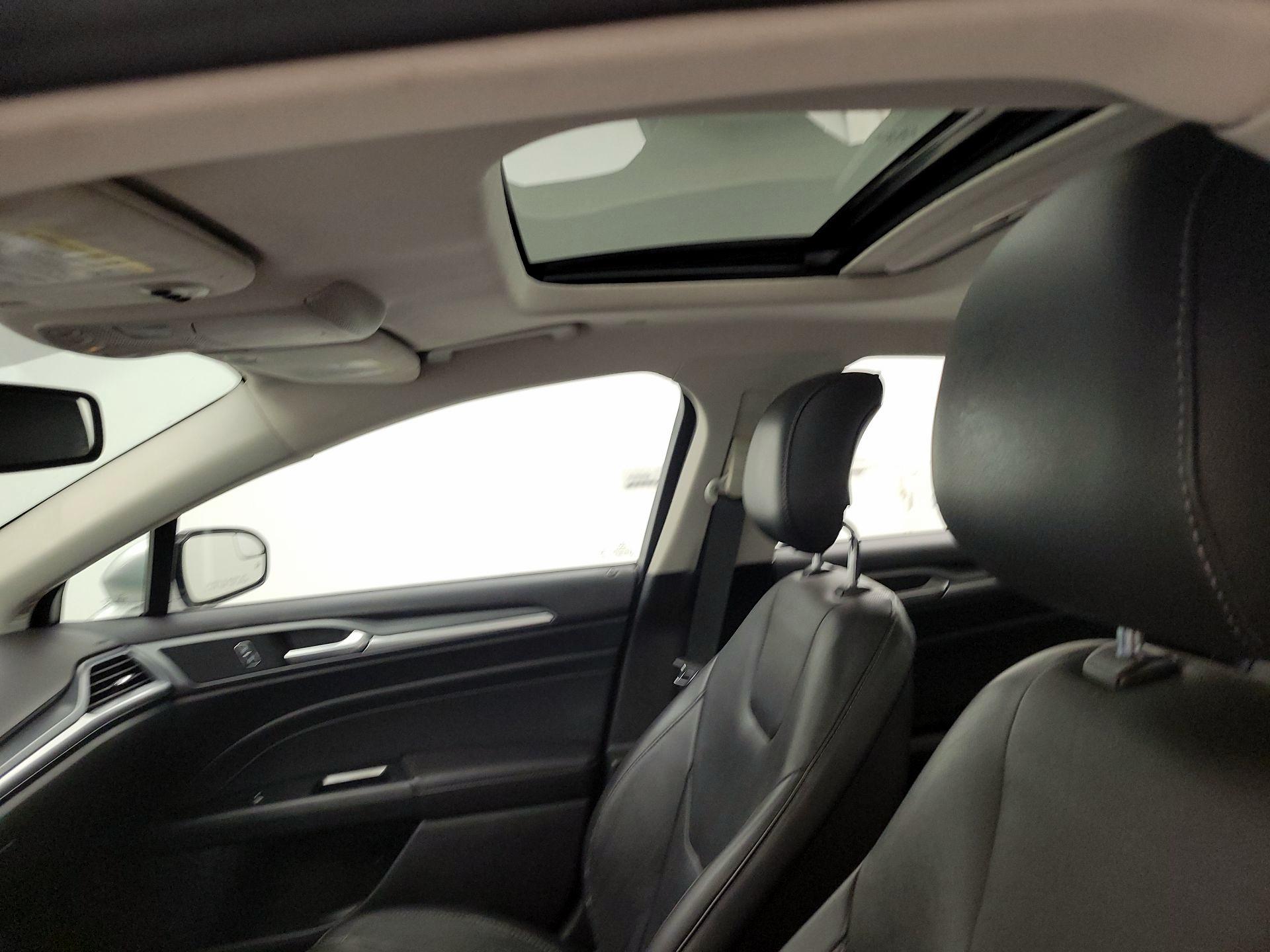 Thumbnail: 2014 Ford Fusion - 19