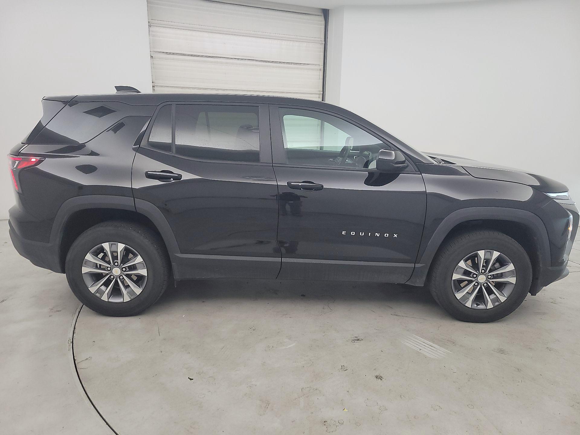 Thumbnail: 2025 Chevrolet Equinox - 4