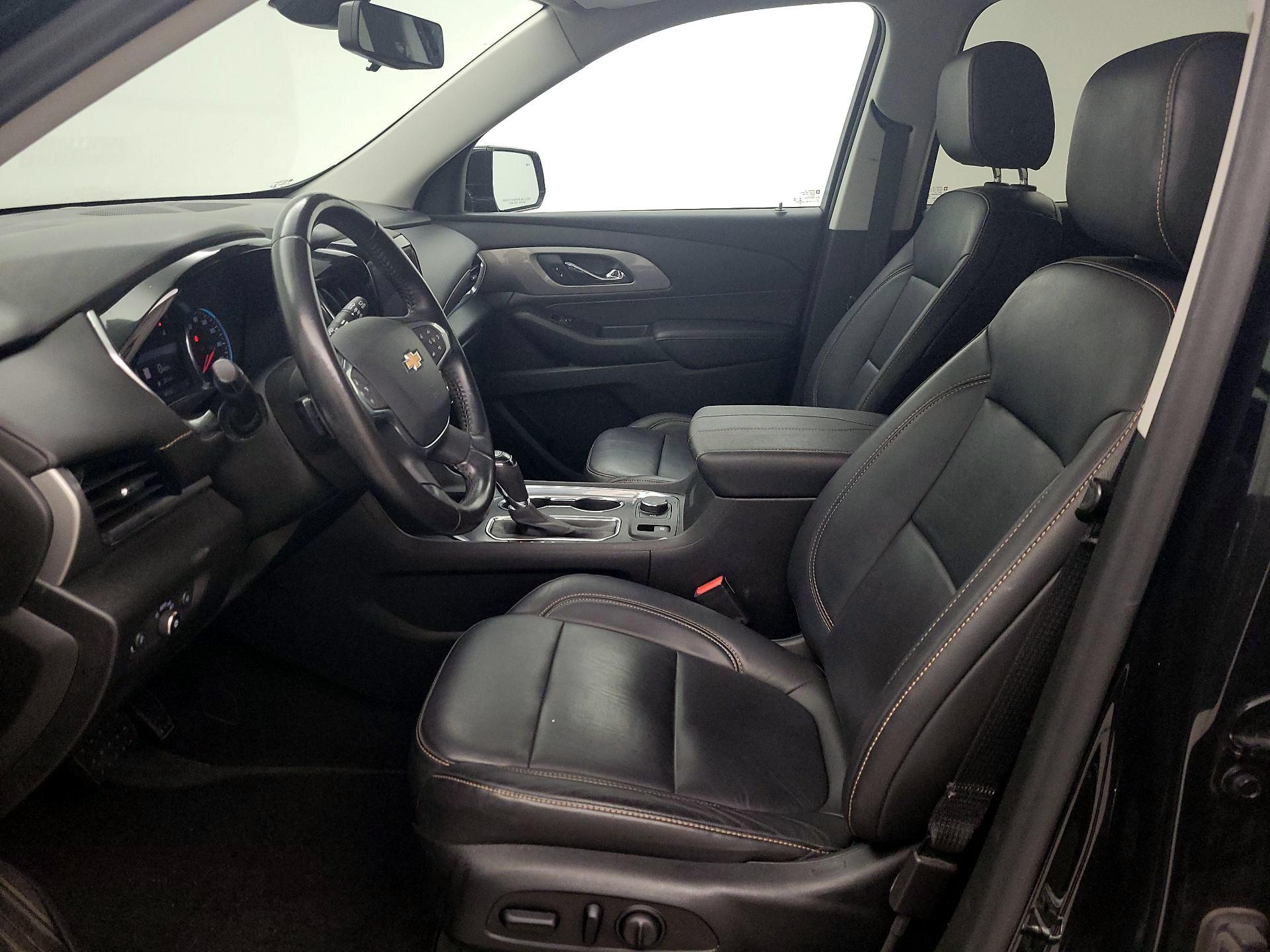Thumbnail: 2020 Chevrolet Traverse - 11