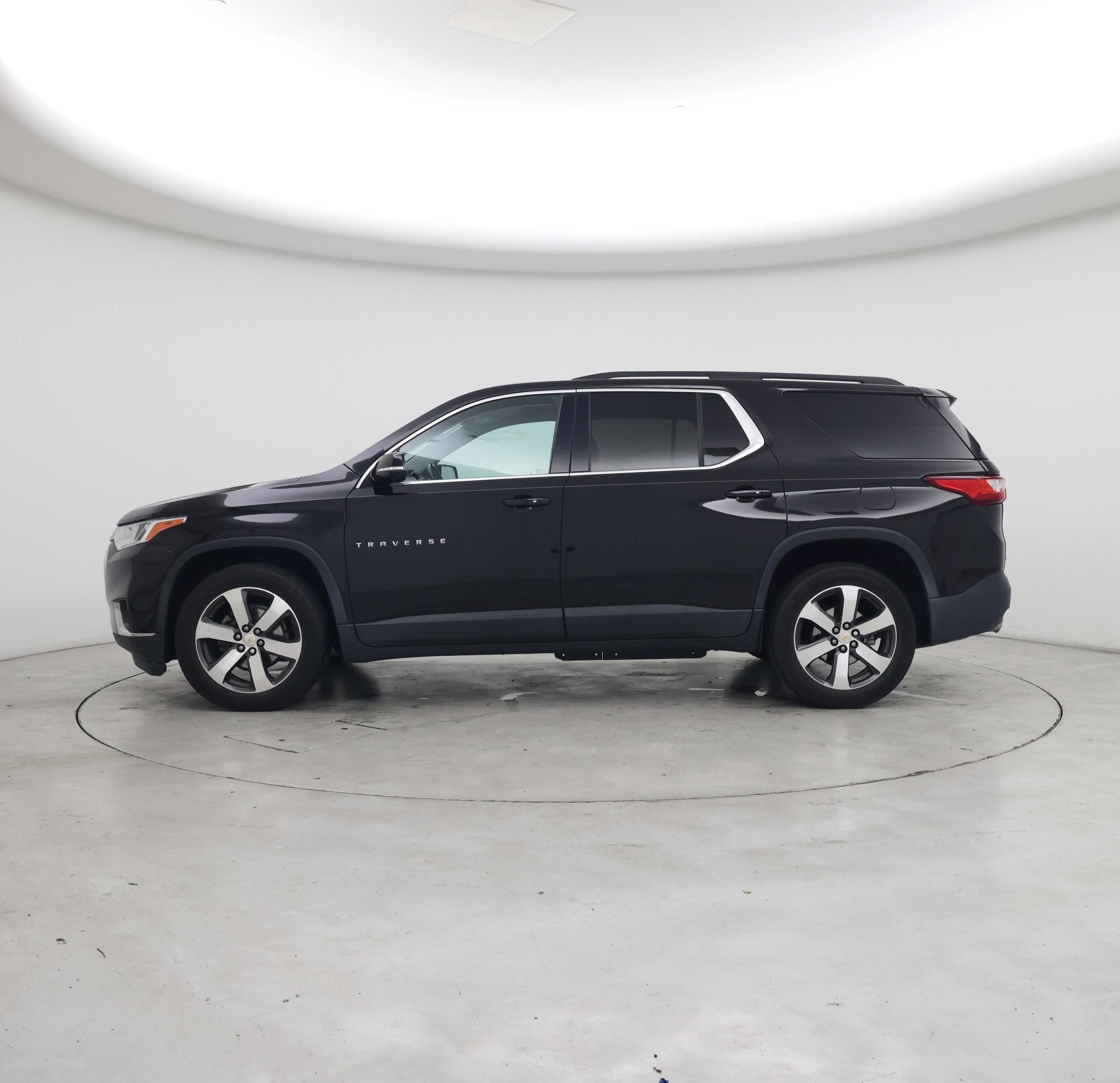 Thumbnail: 2020 Chevrolet Traverse - 3