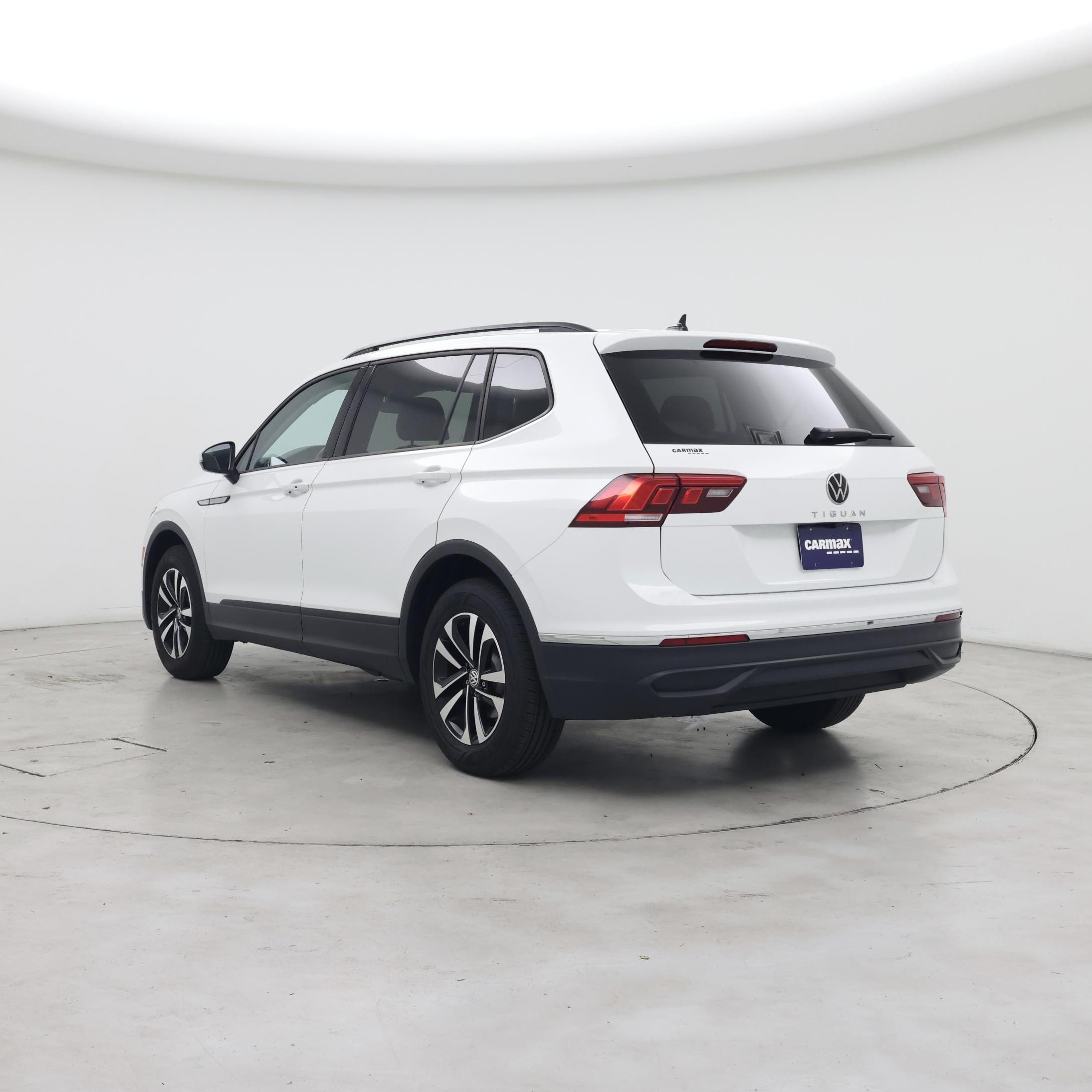 Thumbnail: 2024 Volkswagen Tiguan - 2