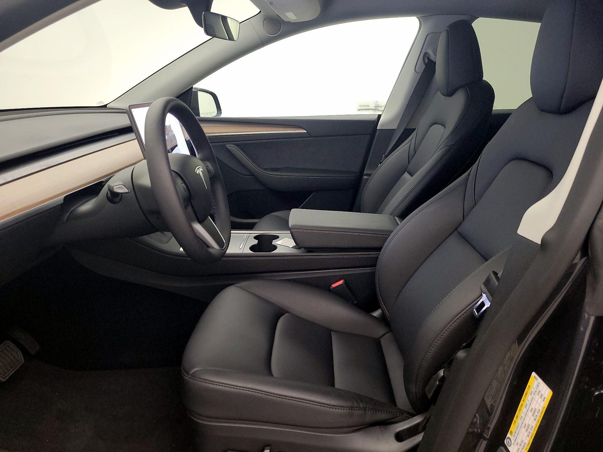 Thumbnail: 2025 Tesla Model Y - 11