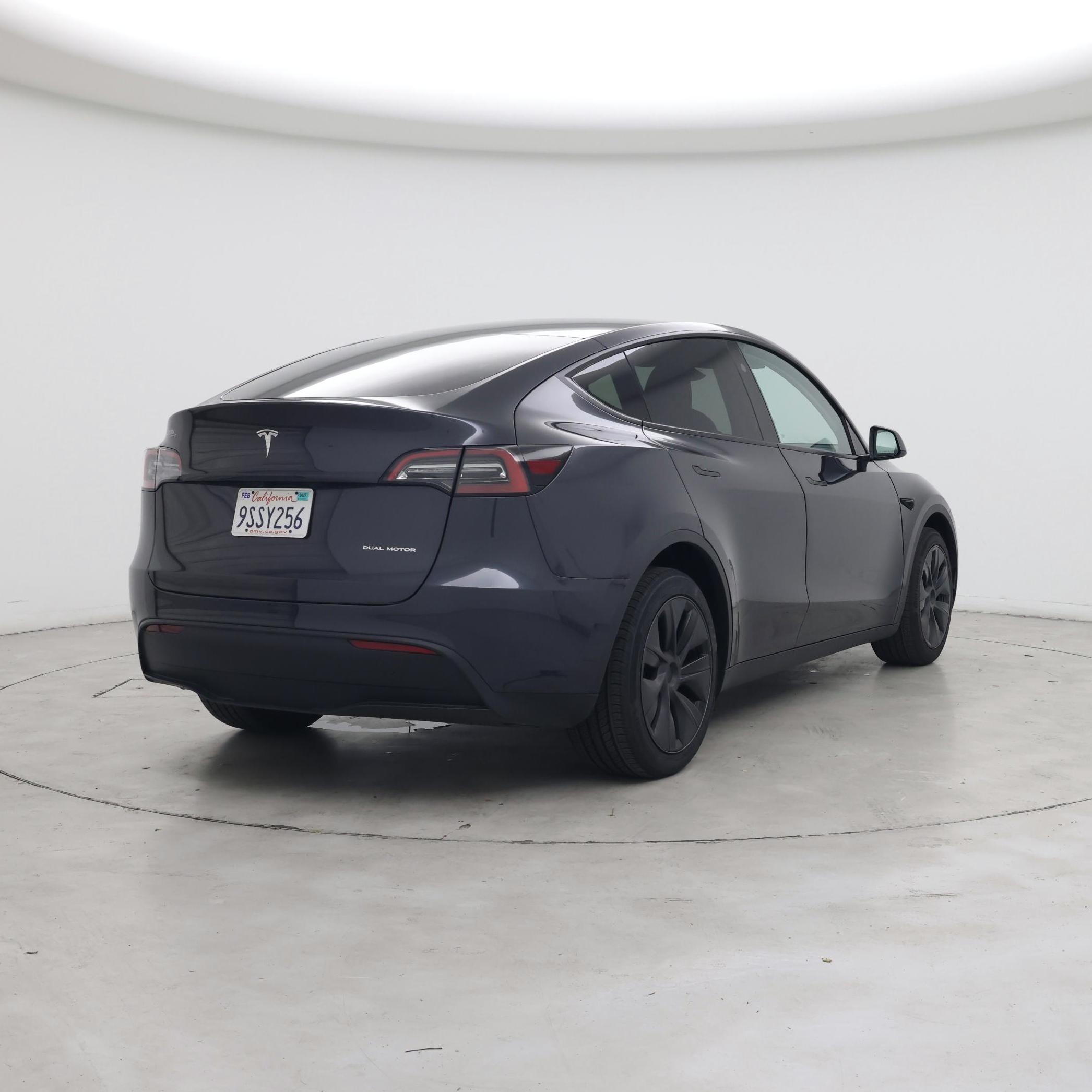 Thumbnail: 2025 Tesla Model Y - 8