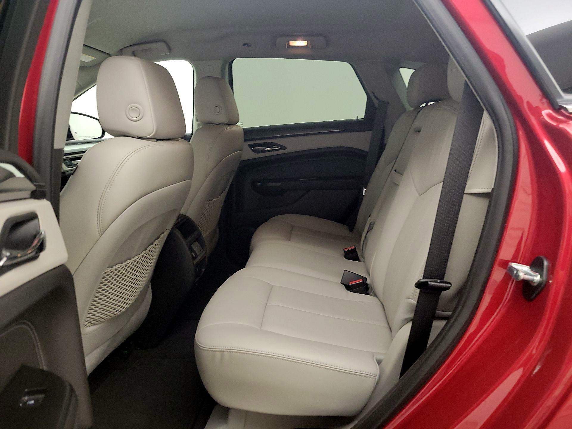 Thumbnail: 2016 Cadillac SRX - 18