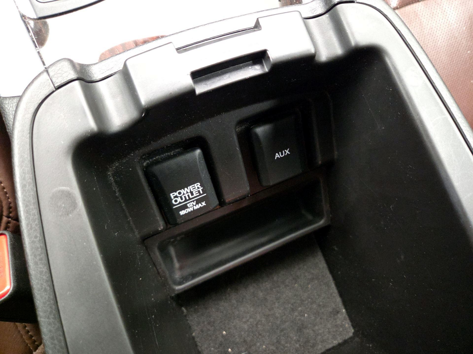 Thumbnail: 2016 Acura TLX - 19