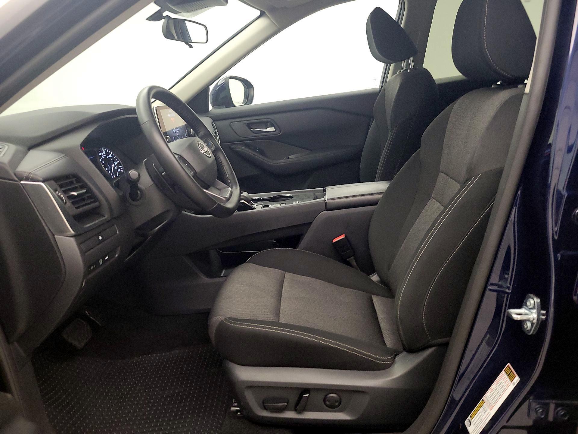 Thumbnail: 2025 Nissan Rogue - 11