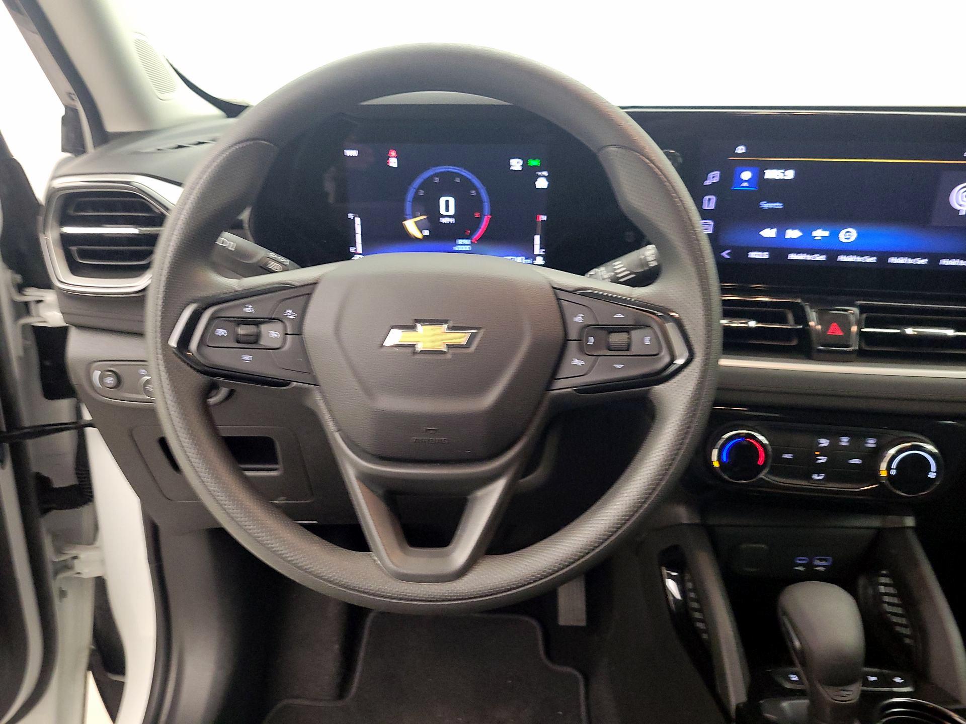 Thumbnail: 2025 Chevrolet TrailBlazer - 10