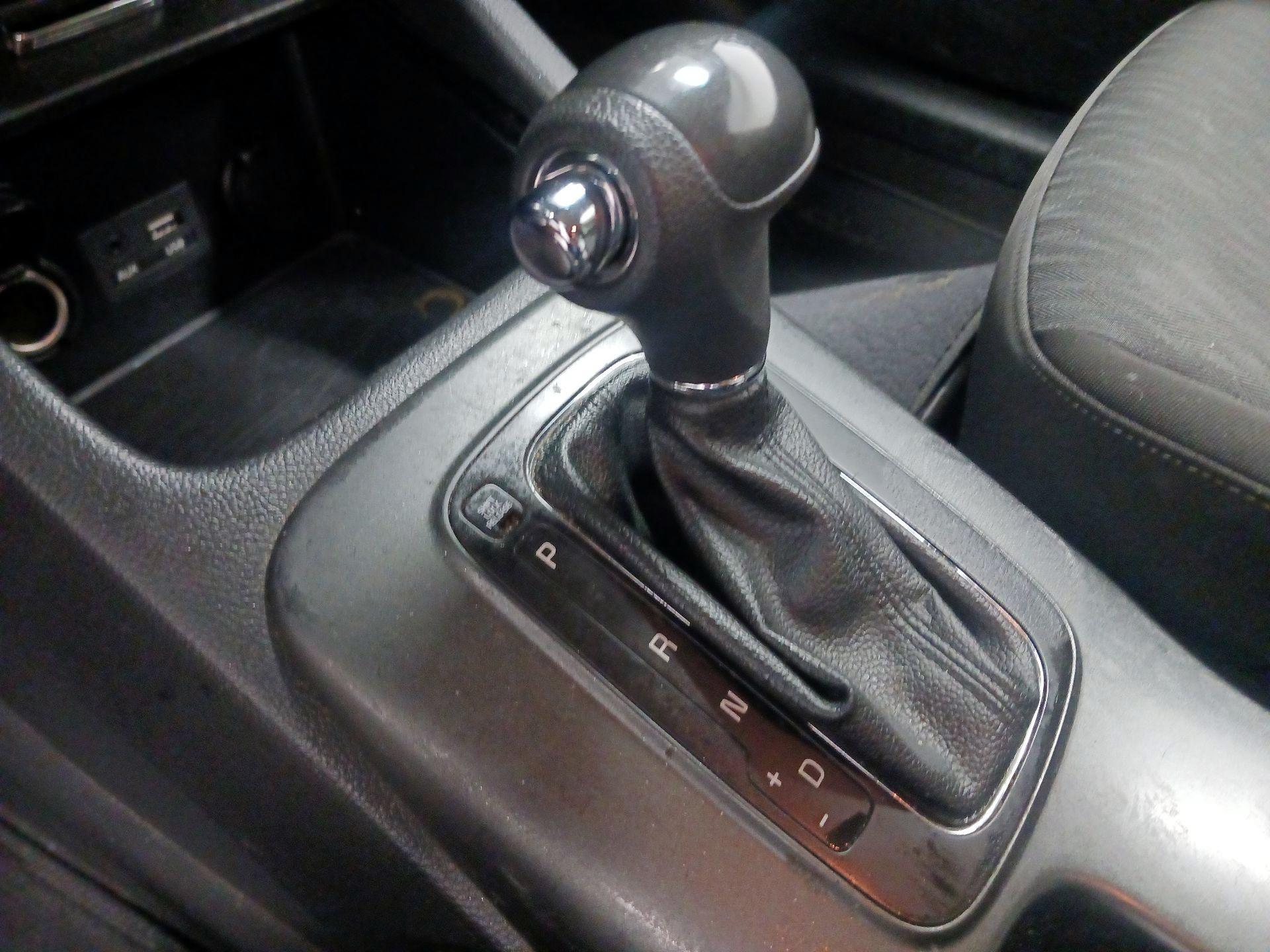 Thumbnail: 2016 Kia Forte - 16