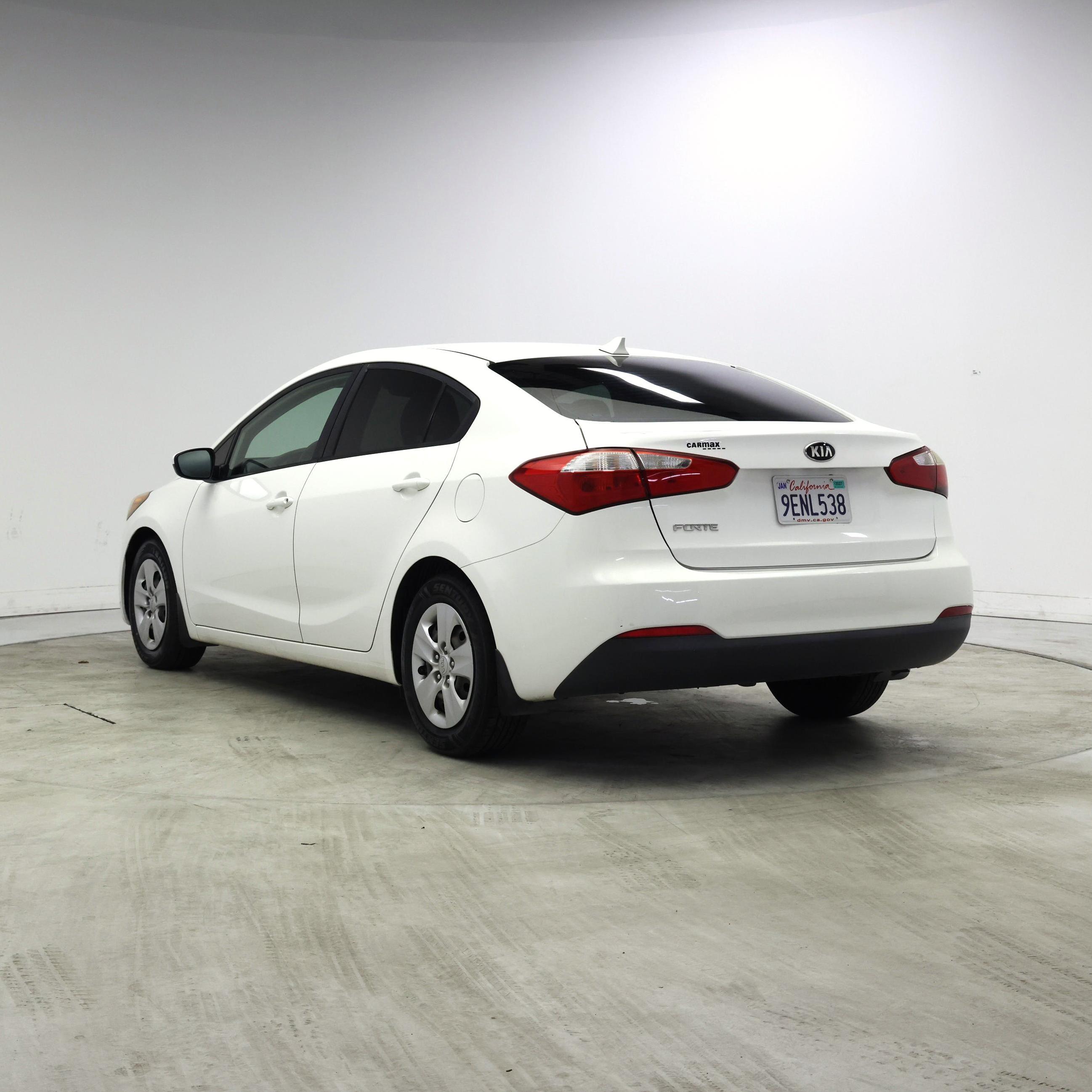 Thumbnail: 2016 Kia Forte - 2
