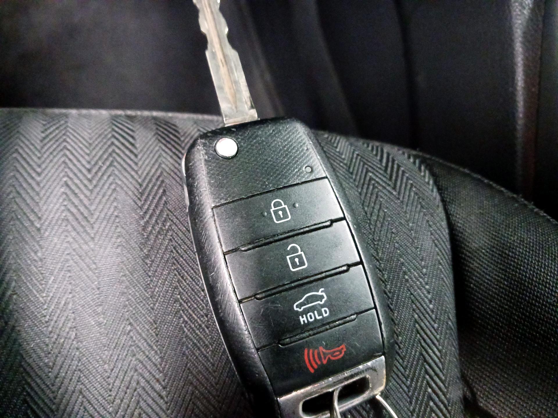 Thumbnail: 2016 Kia Forte - 20