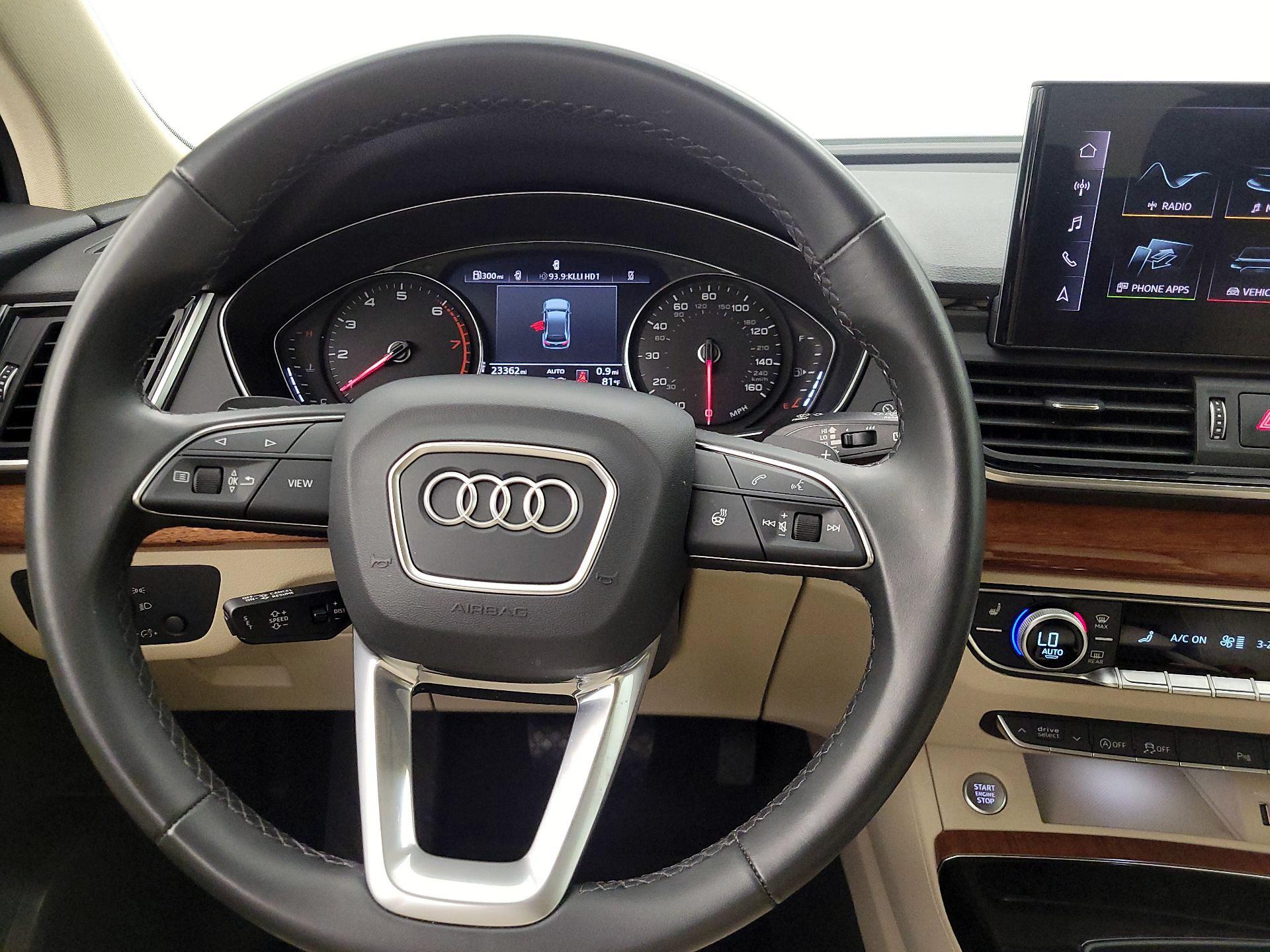 Thumbnail: 2023 Audi Q5 - 10