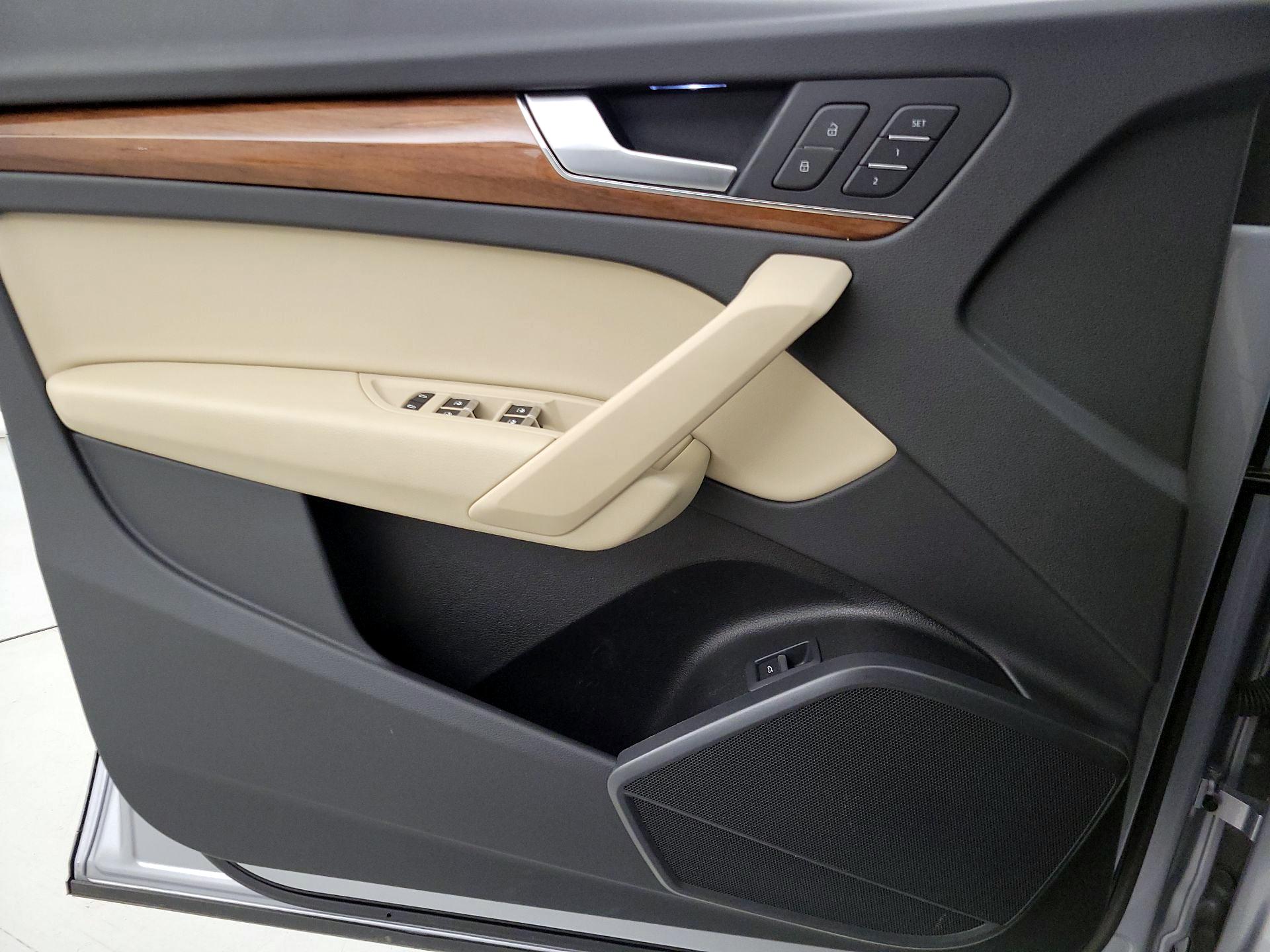 Thumbnail: 2023 Audi Q5 - 12