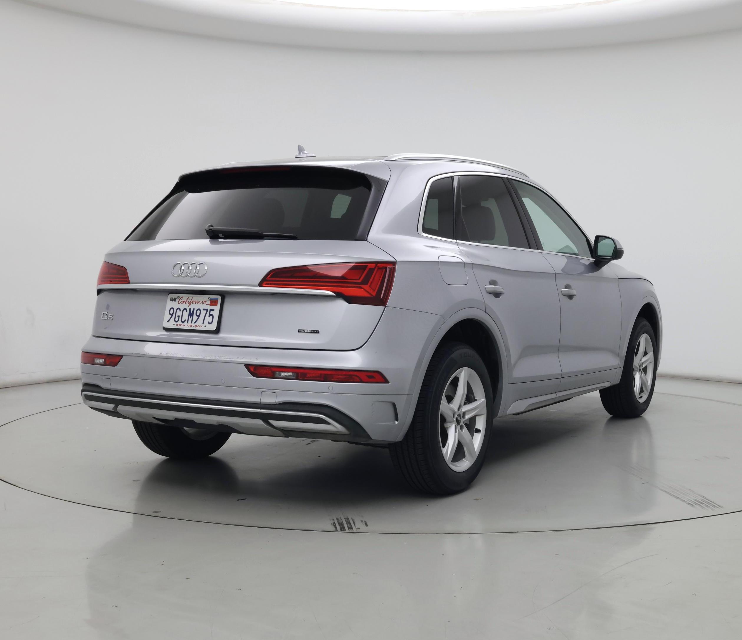 Thumbnail: 2023 Audi Q5 - 8