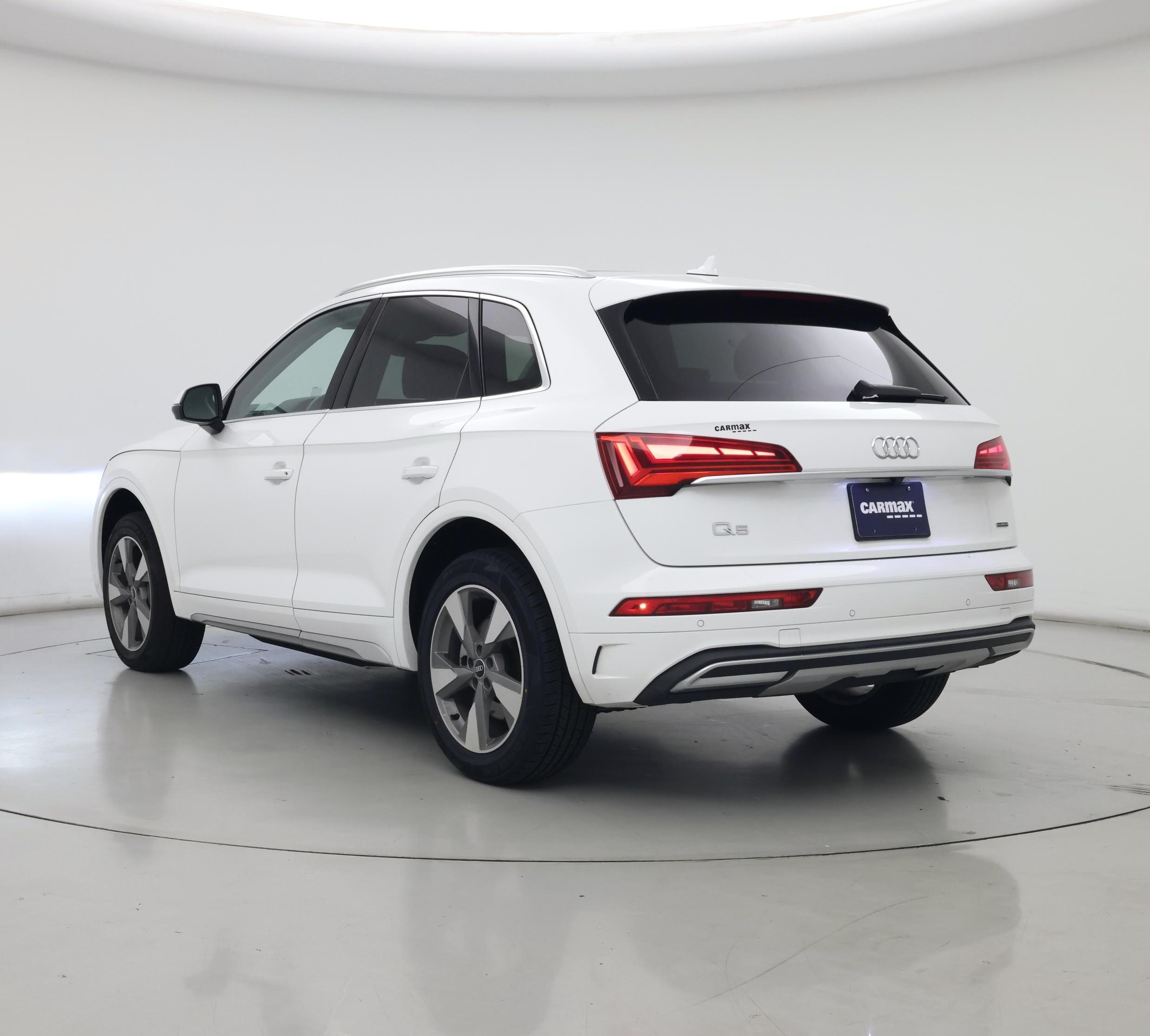Thumbnail: 2023 Audi Q5 - 2