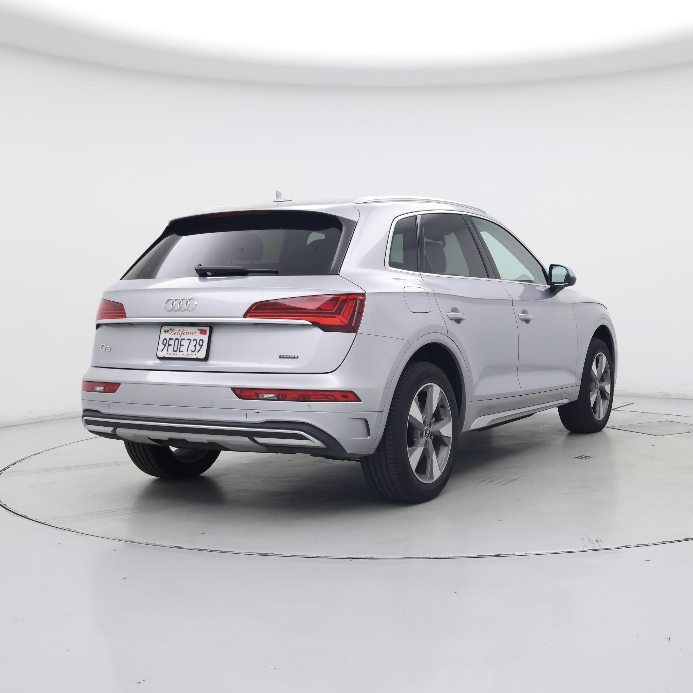 Thumbnail: 2023 Audi Q5 - 8