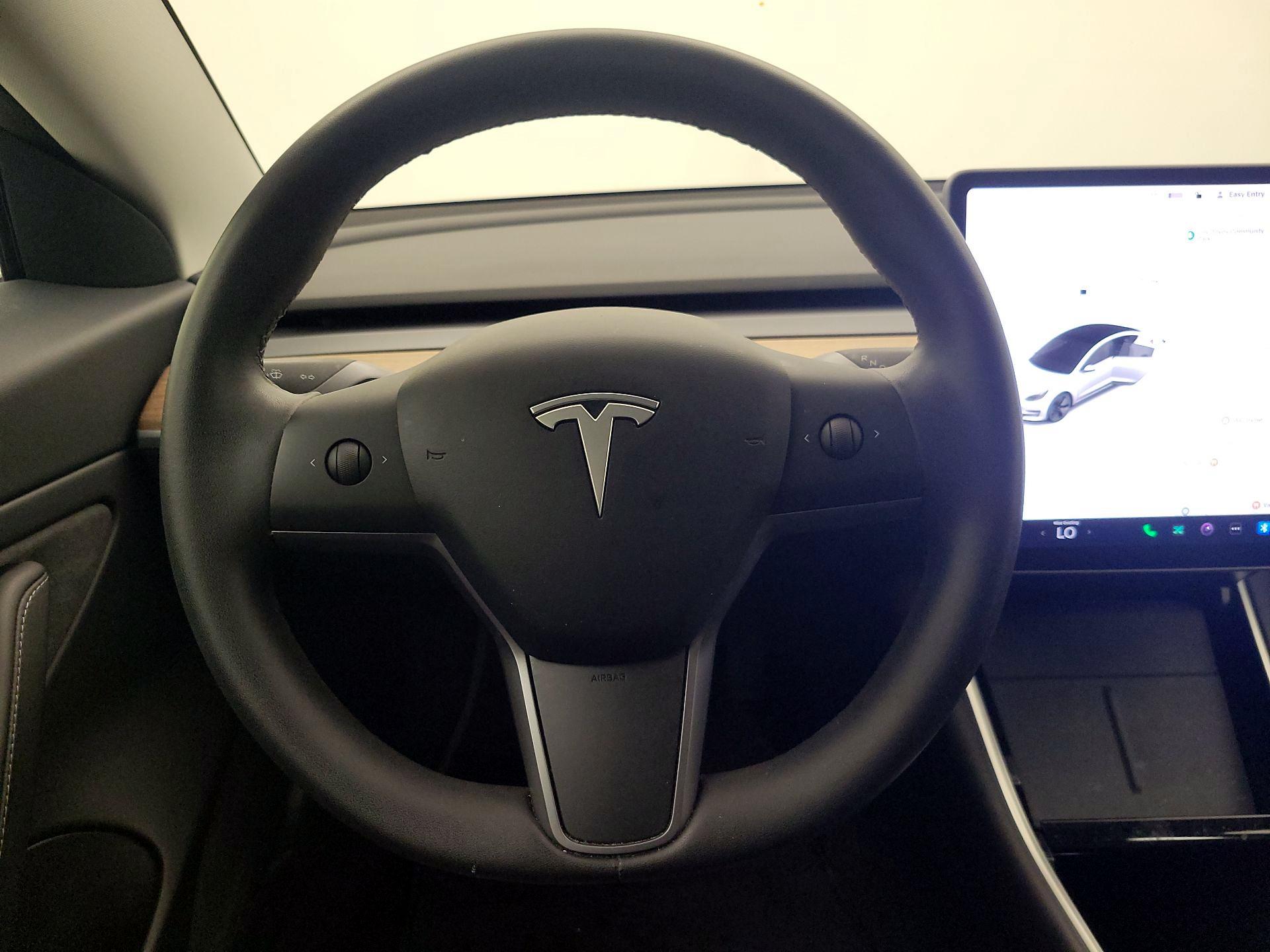 Thumbnail: 2020 Tesla Model 3 - 10