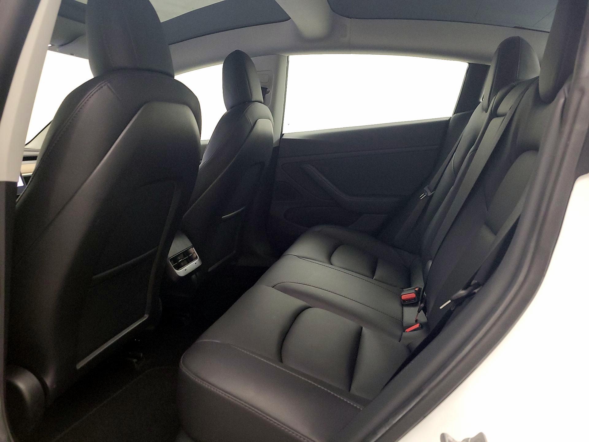 Thumbnail: 2020 Tesla Model 3 - 18