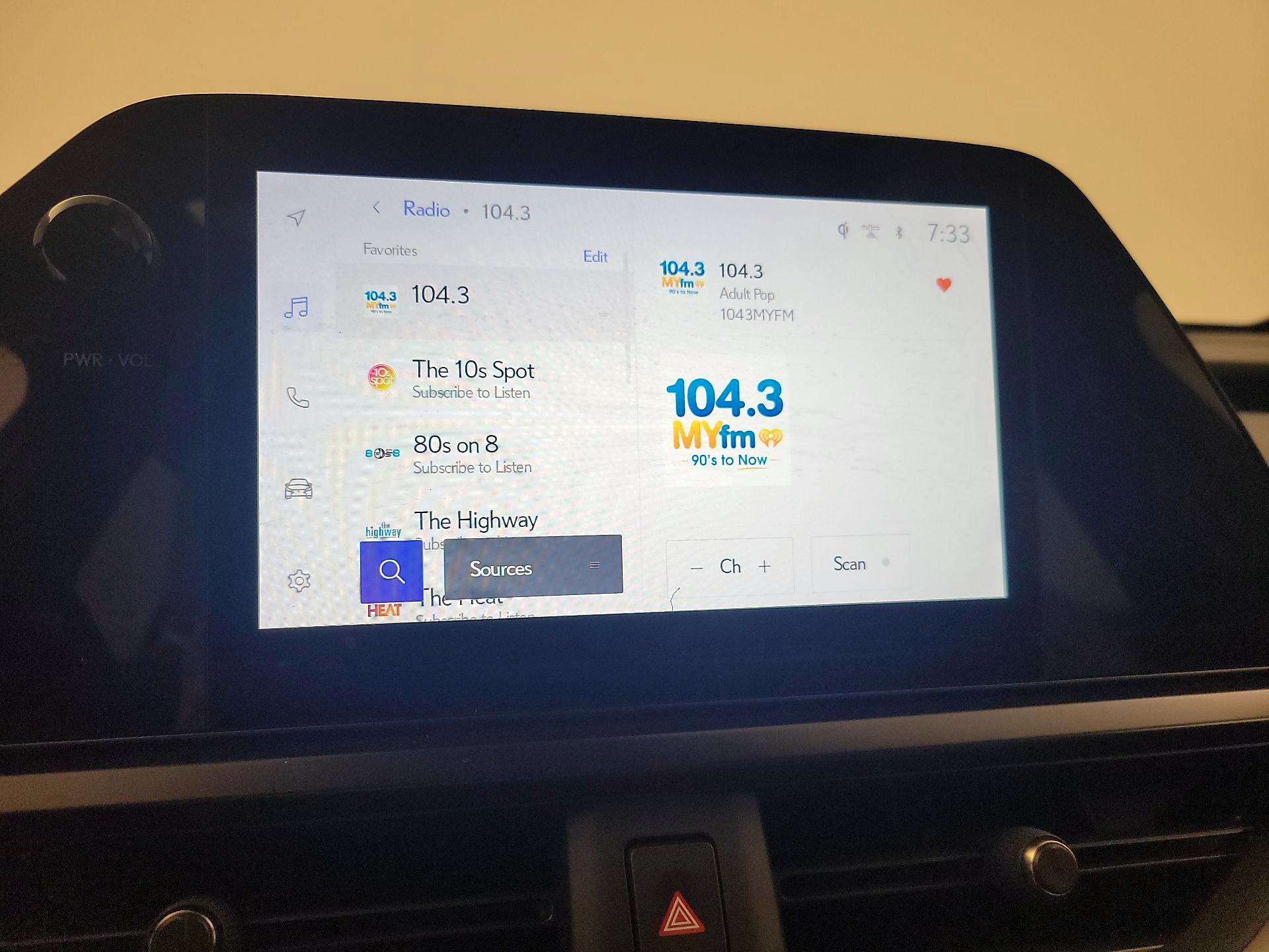 Thumbnail: 2025 Lexus UX - 14