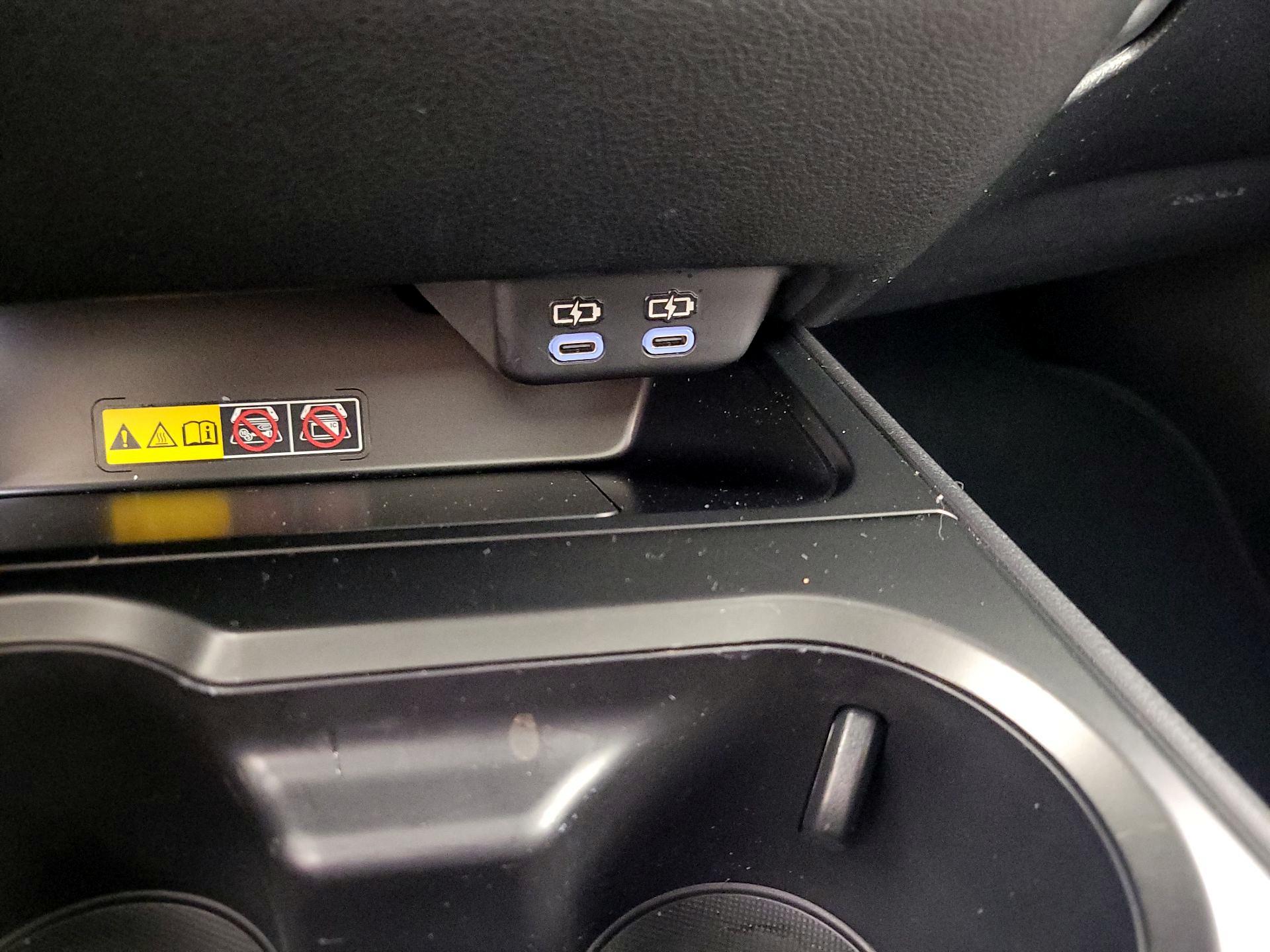 Thumbnail: 2025 Lexus UX - 17