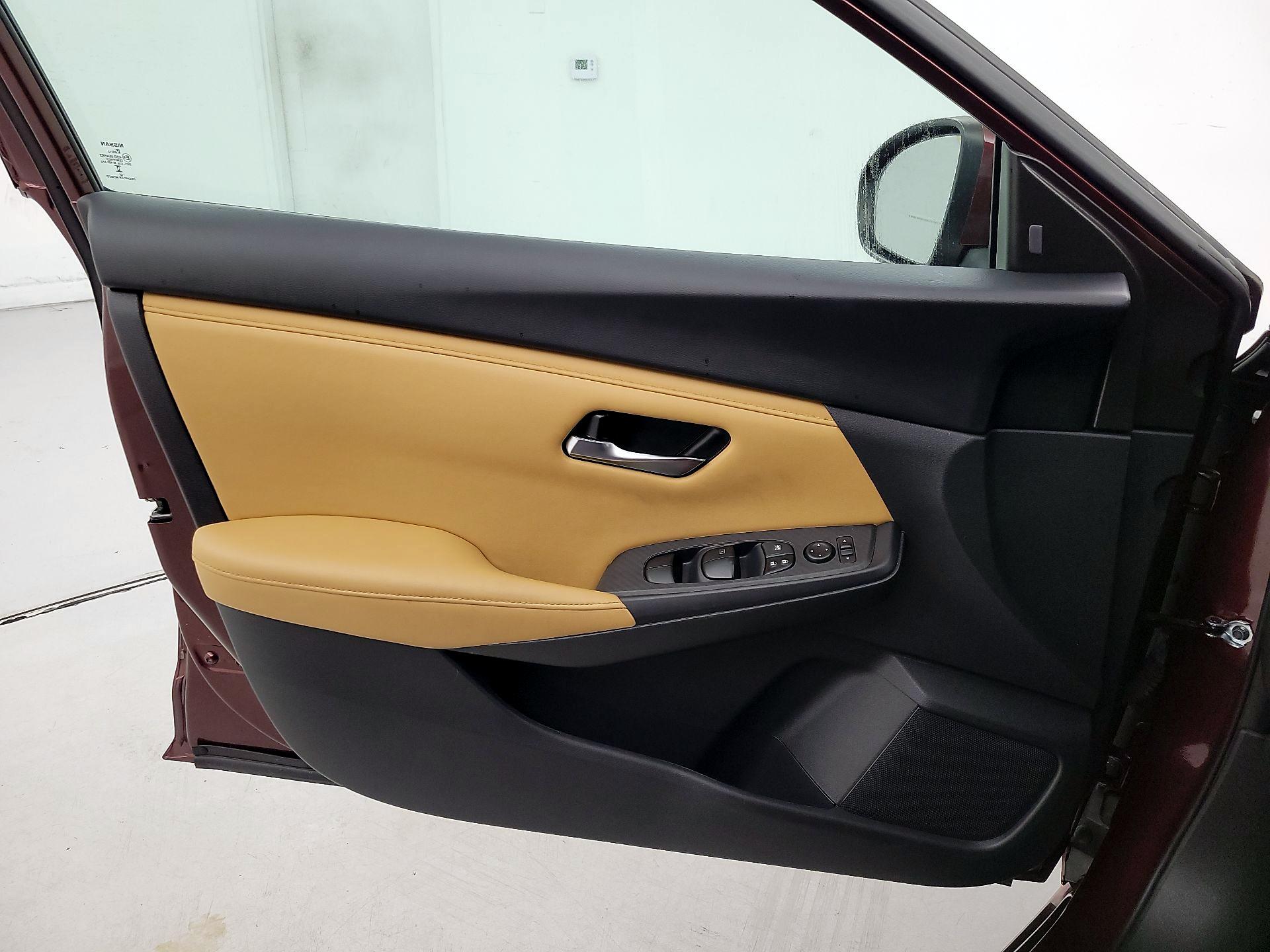 Thumbnail: 2023 Nissan Sentra - 12