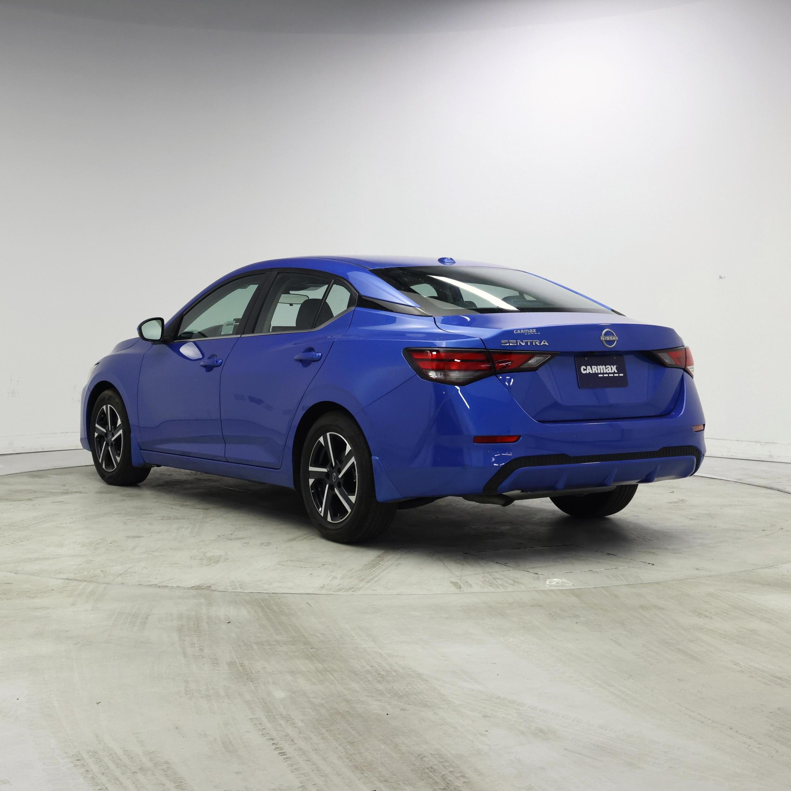 Thumbnail: 2025 Nissan Sentra - 2
