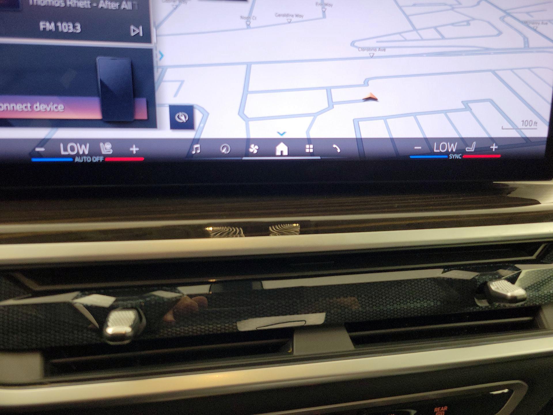 Thumbnail: 2025 BMW X7 - 17