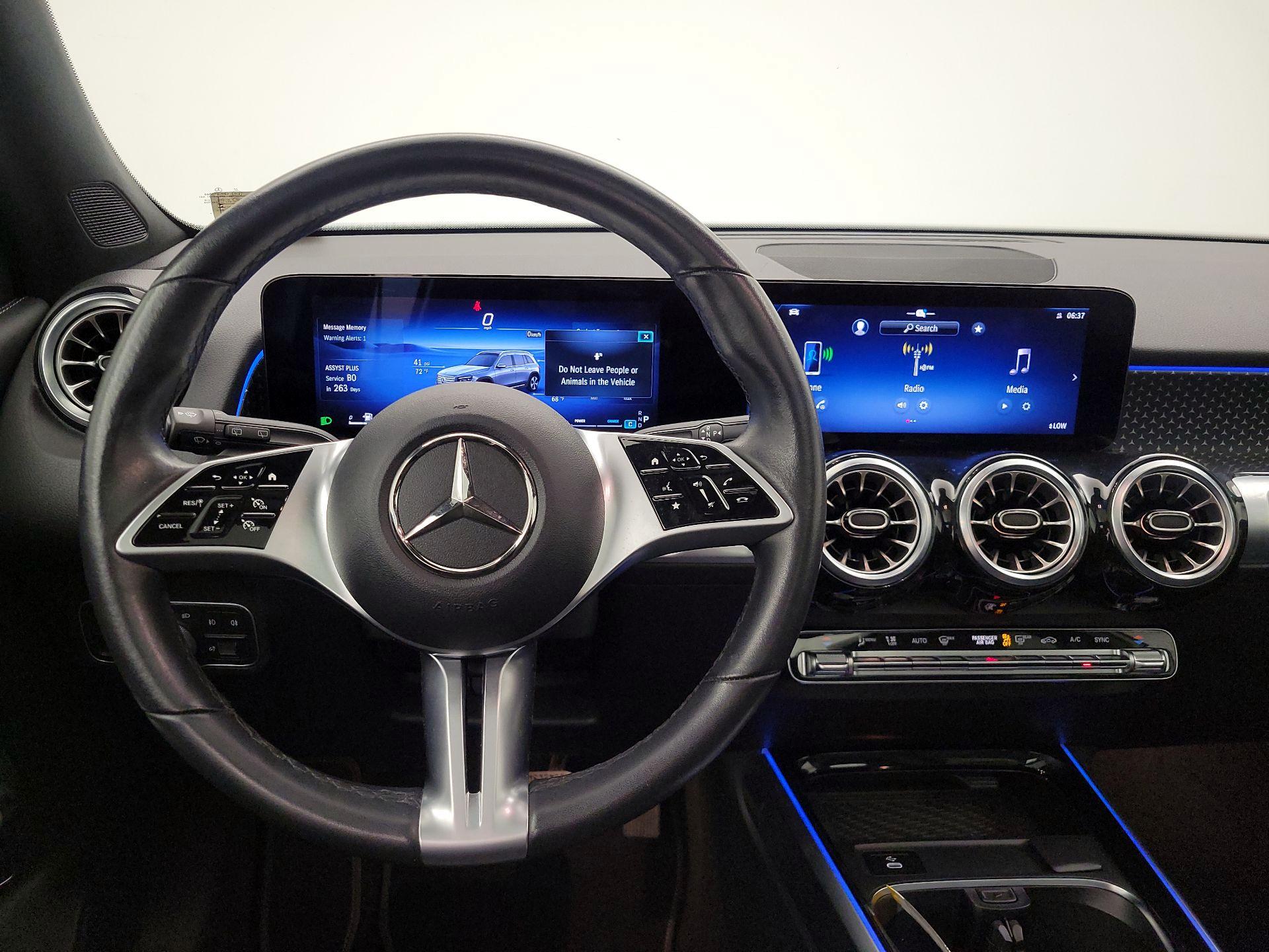 Thumbnail: 2025 Mercedes-Benz GLB - 10