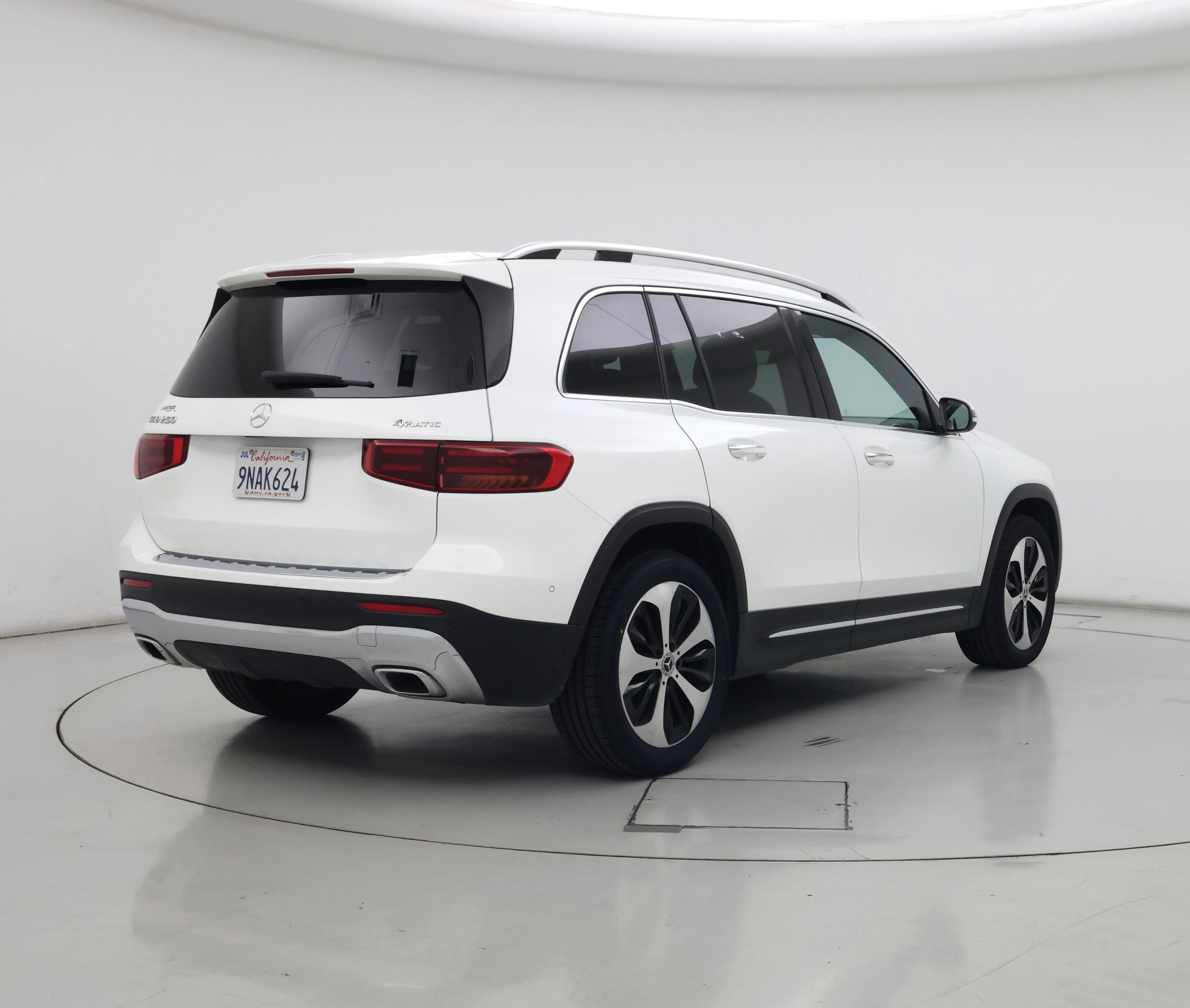 Thumbnail: 2025 Mercedes-Benz GLB - 8