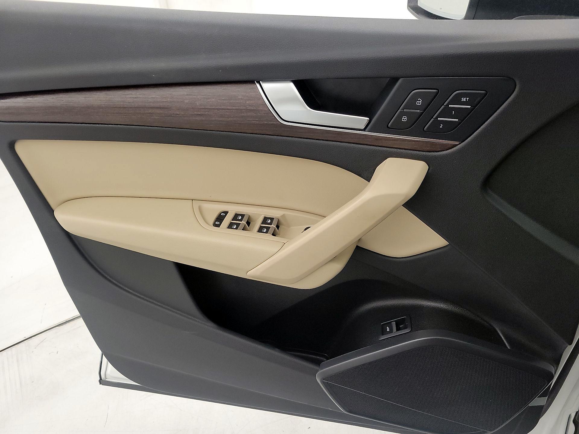 Thumbnail: 2023 Audi Q5 - 12